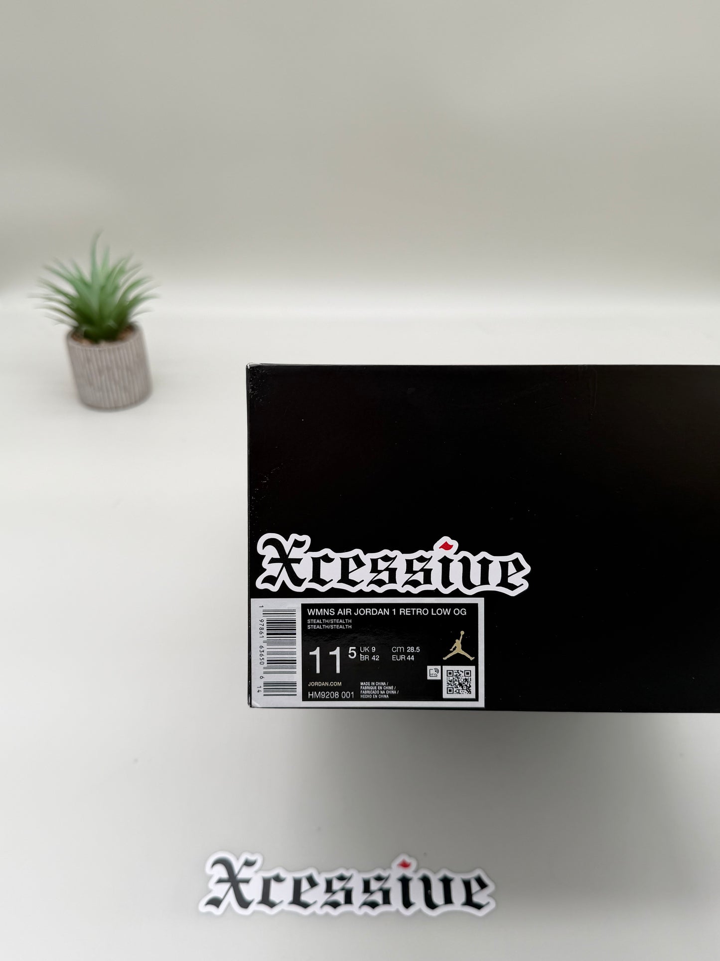 Jordan 1 Low Swarovski