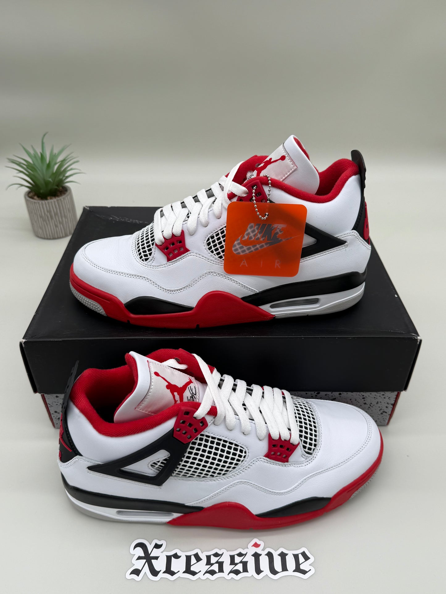 Jordan 4 Fire Red