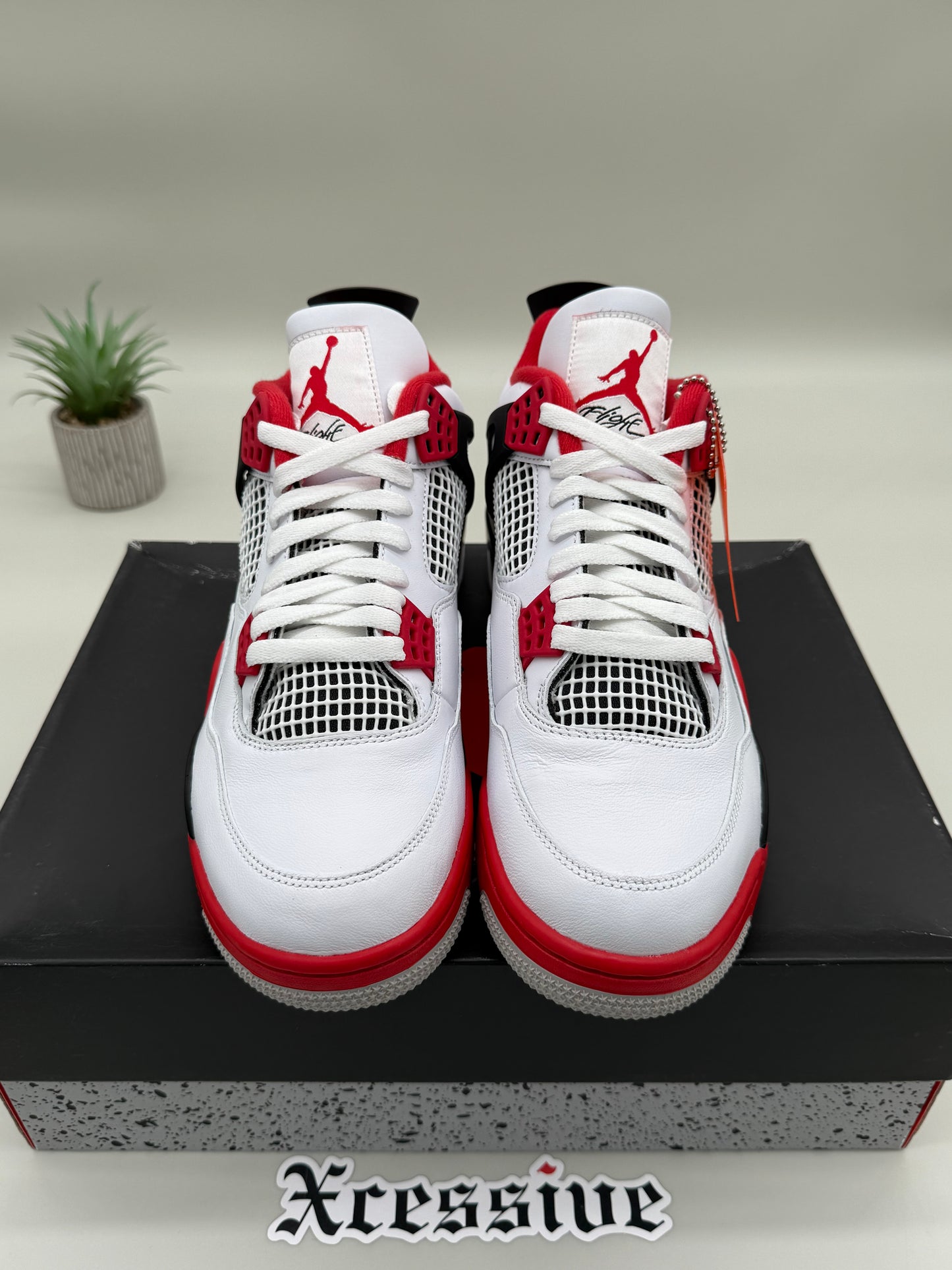Jordan 4 Fire Red