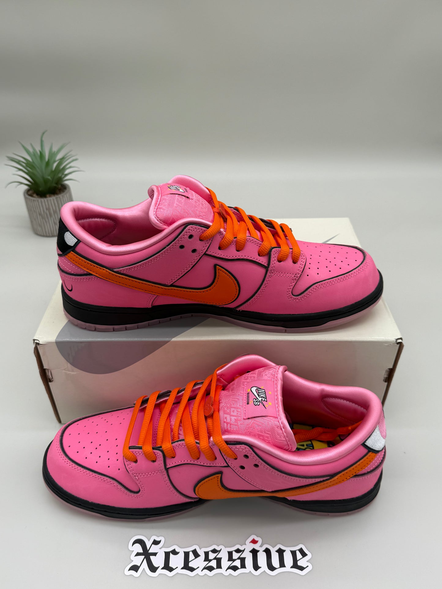 Nike SB Dunk Low The Powerpuff Blossom