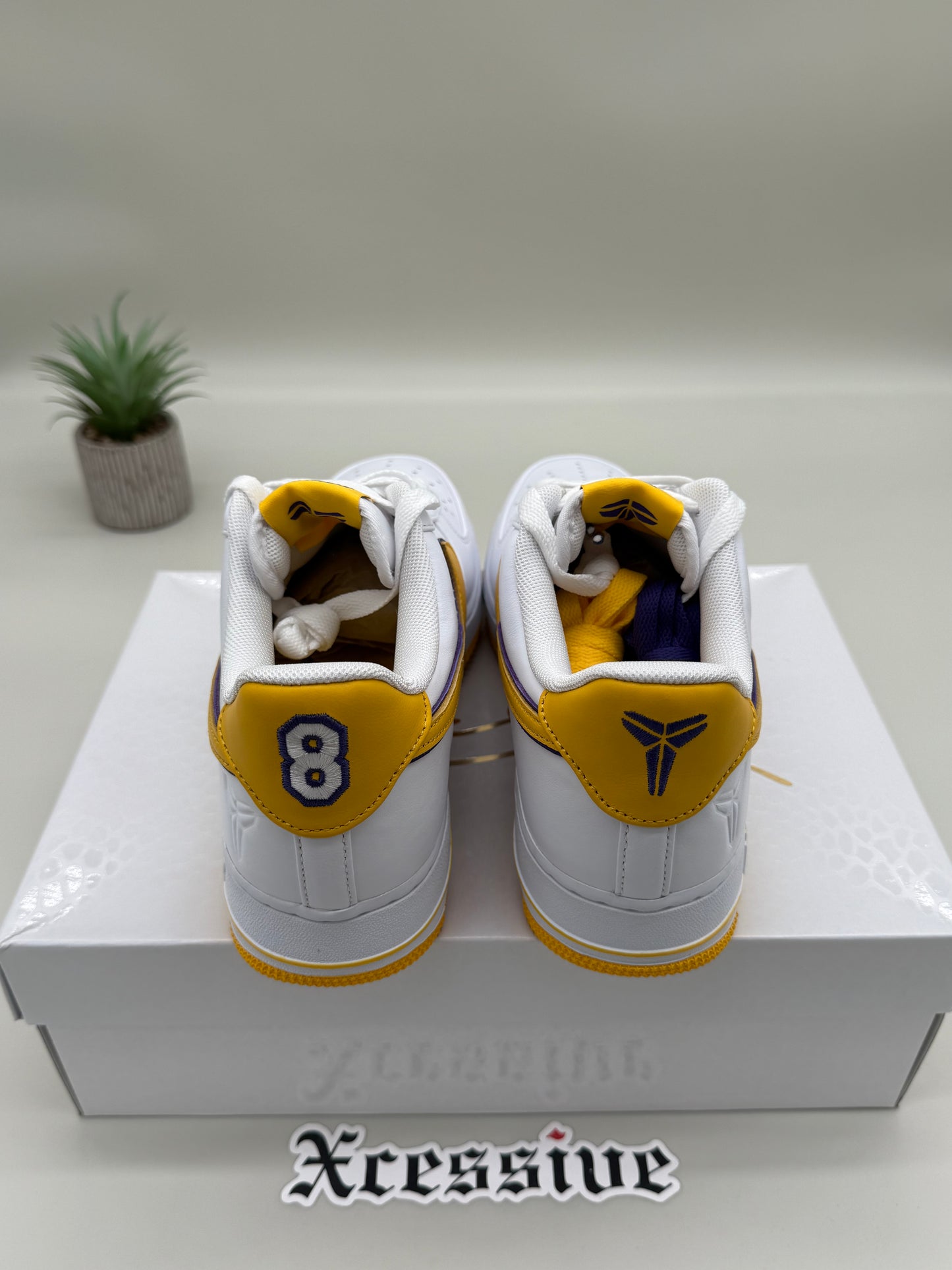 Nike Air Force 1 Kobe Lakers Home
