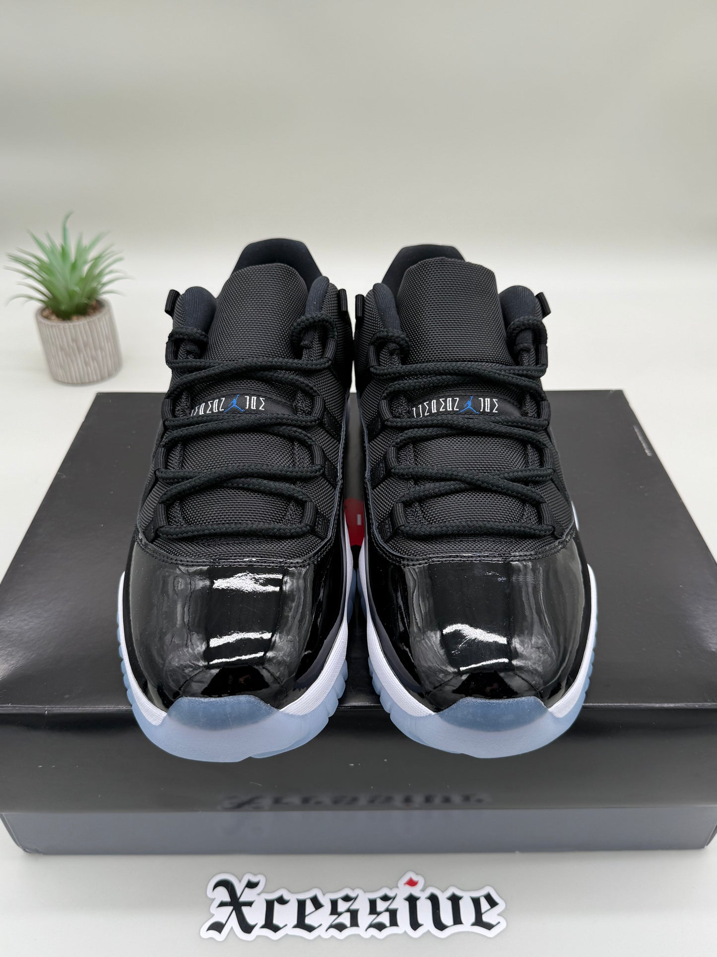 Jordan 11 Low Space Jam