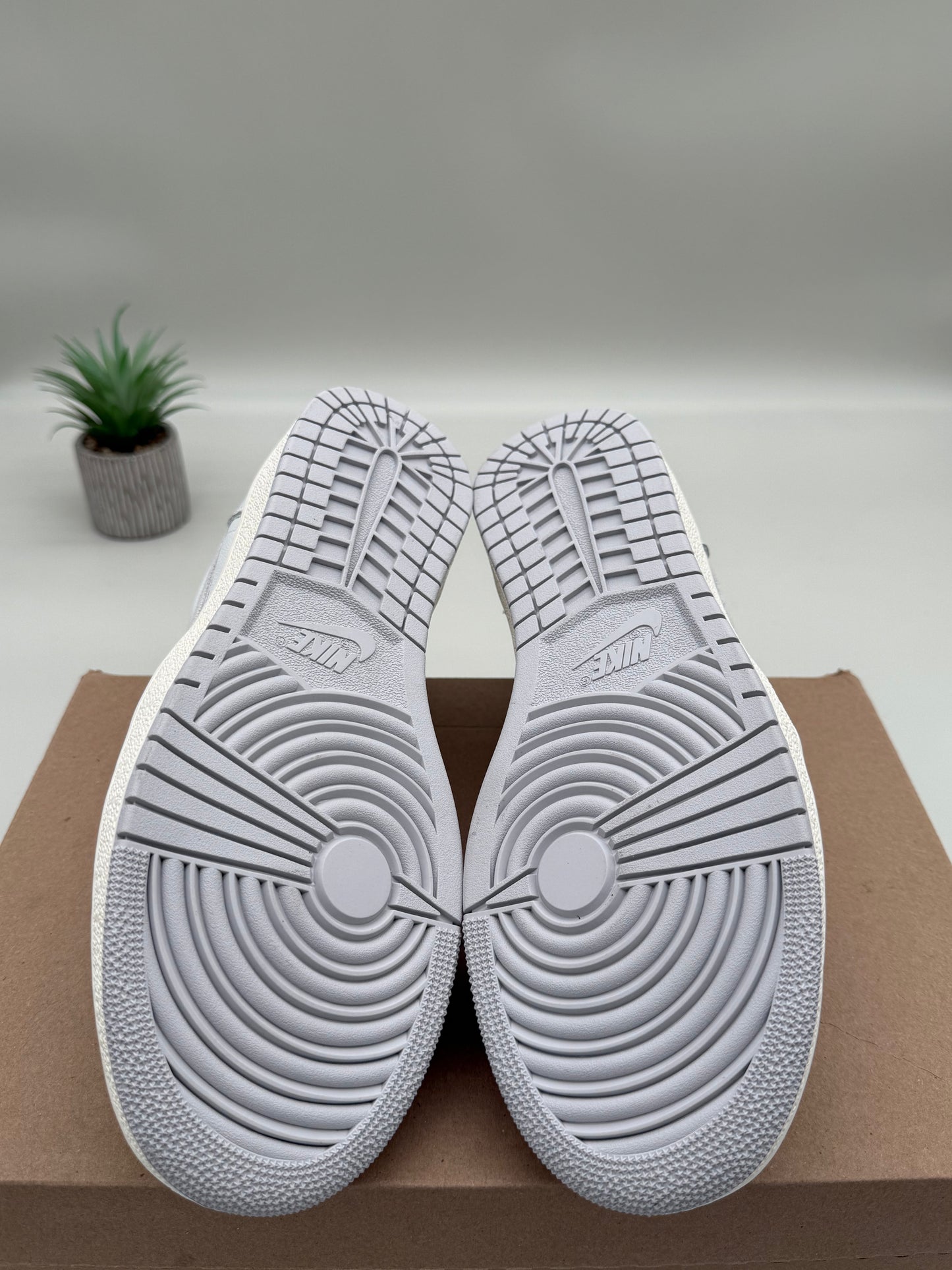 Jordan 1 Low 85 Neutral Grey