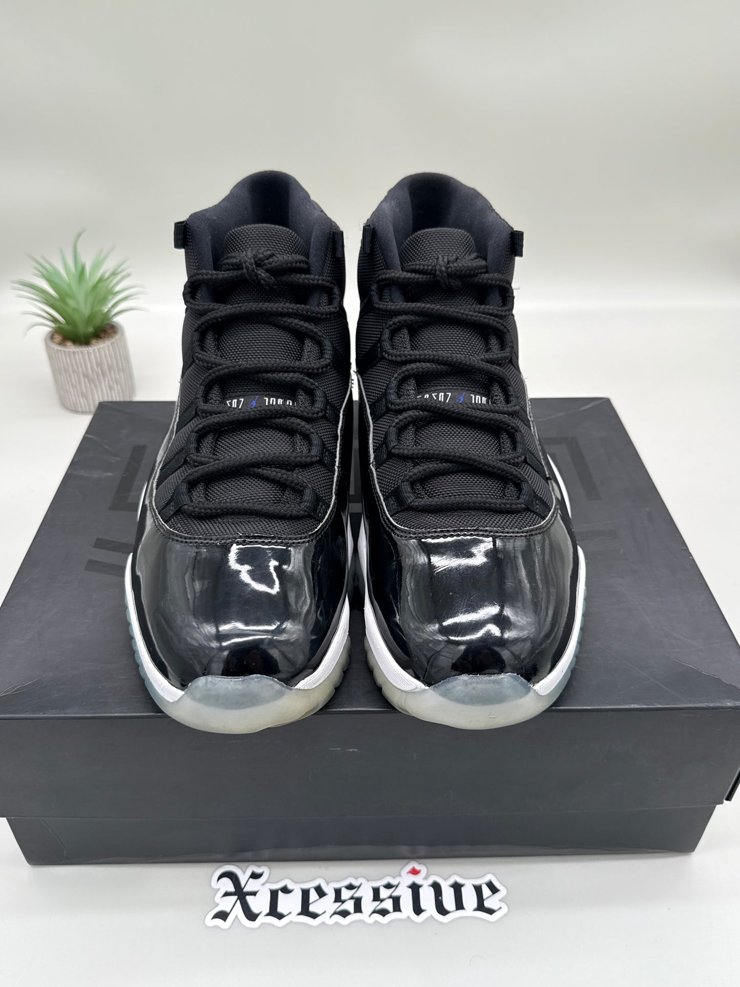 Jordan 11 Space Jam