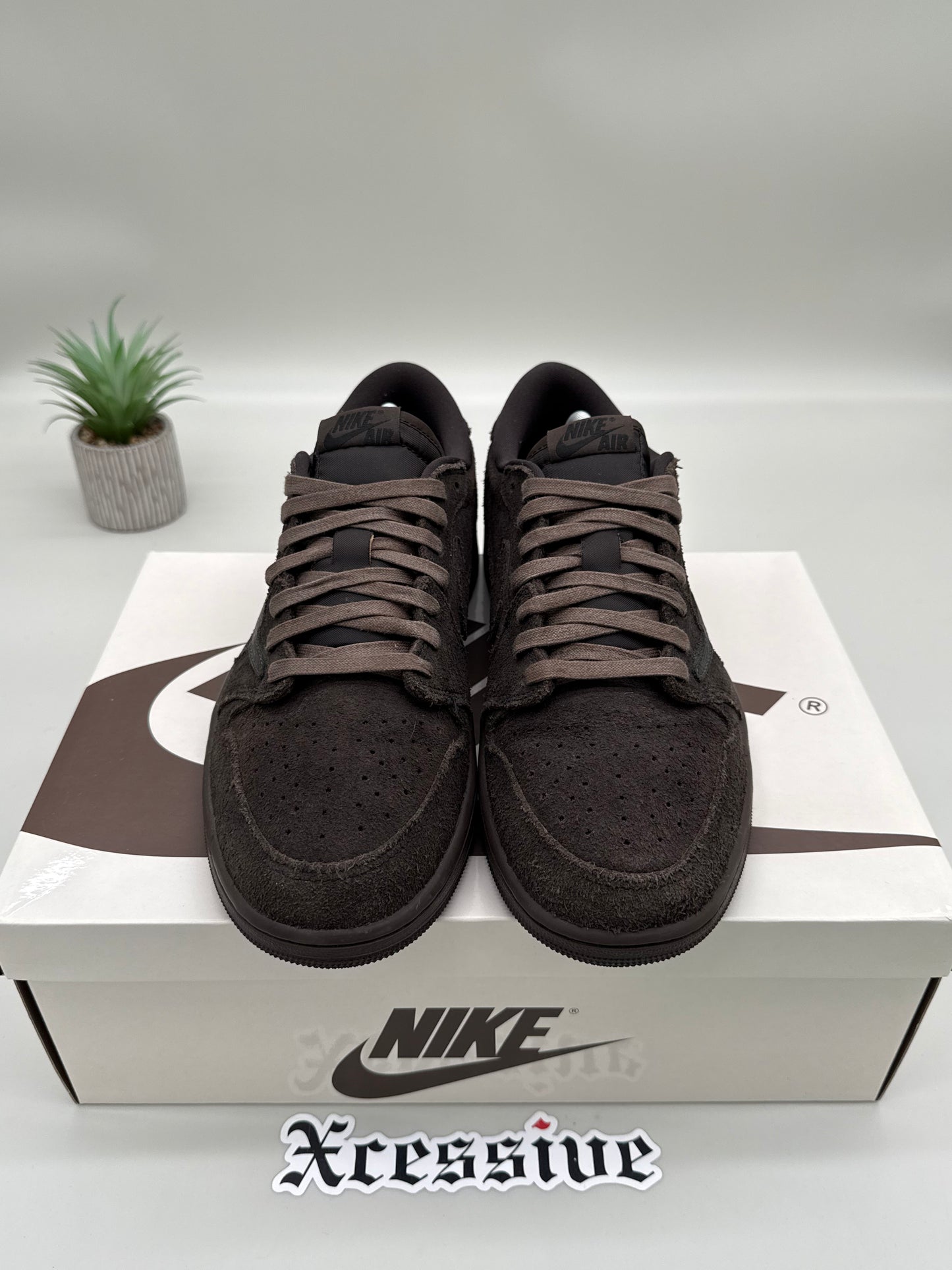 Jordan 1 Low Travis Scott Velvet