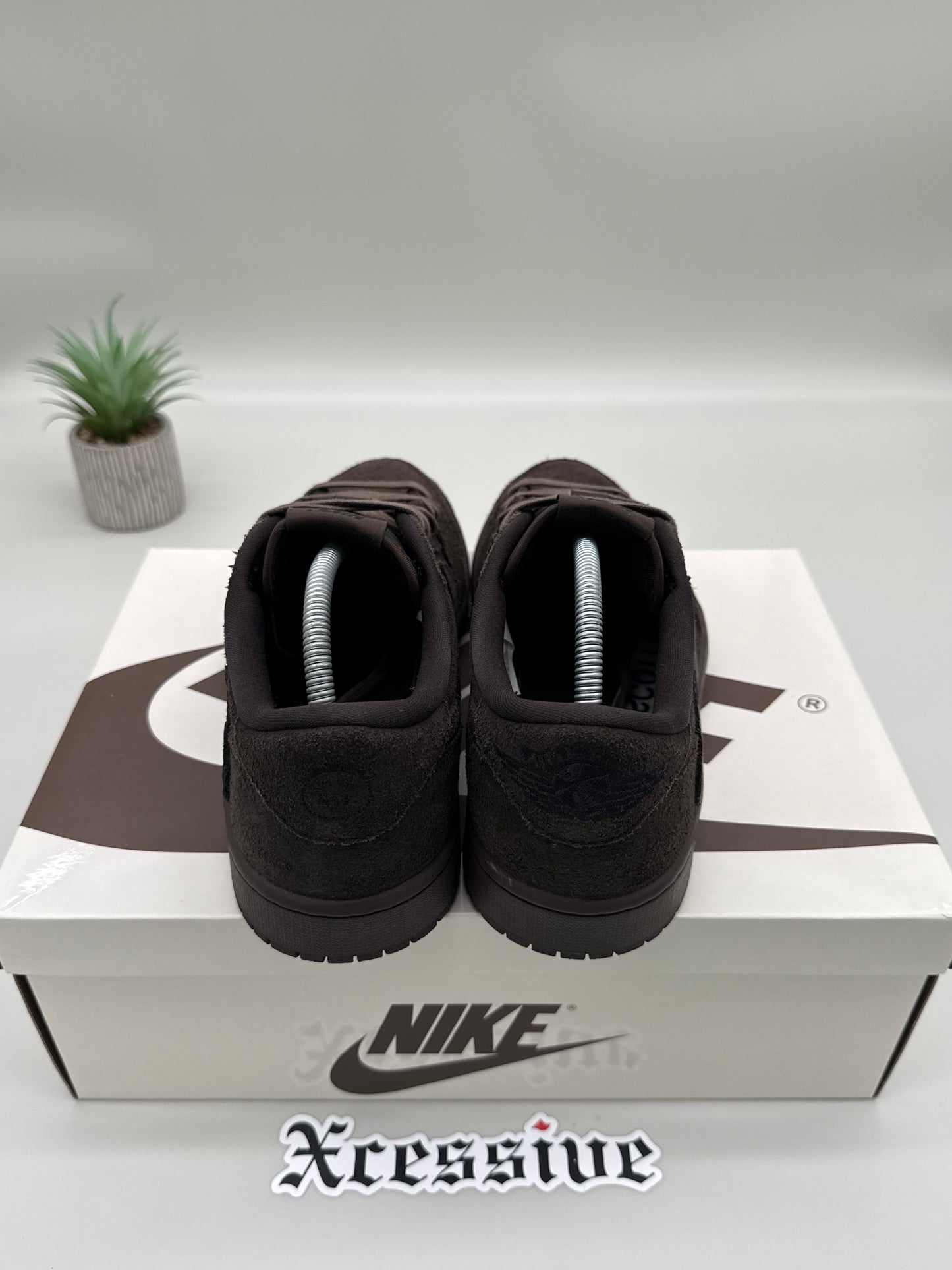 Jordan 1 Low Travis Scott Velvet