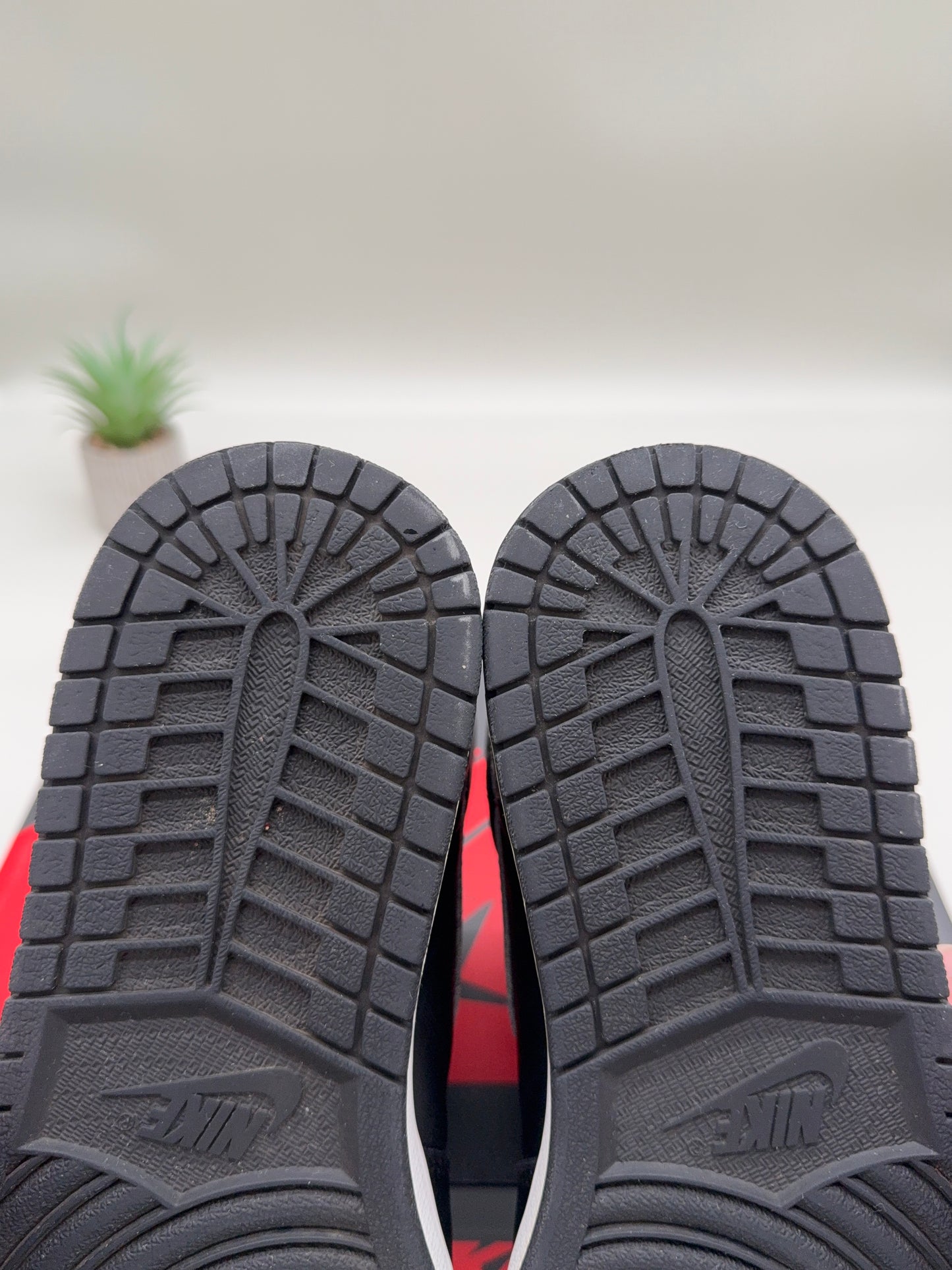 Jordan 1 Shadow