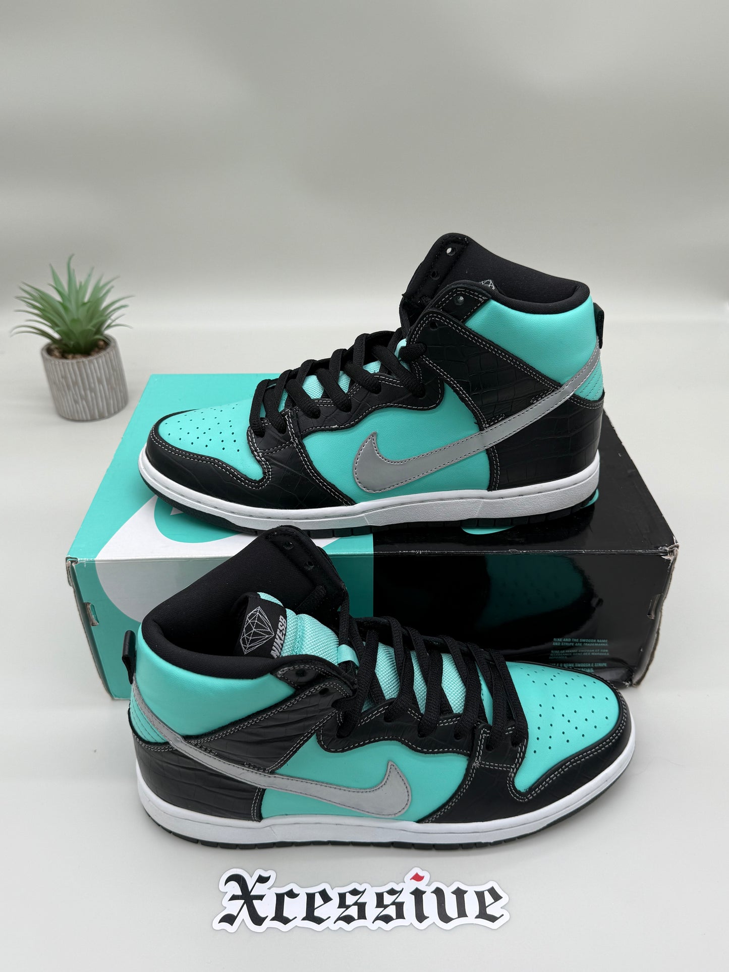 Nike SB Dunk High Diamond Supply Co.