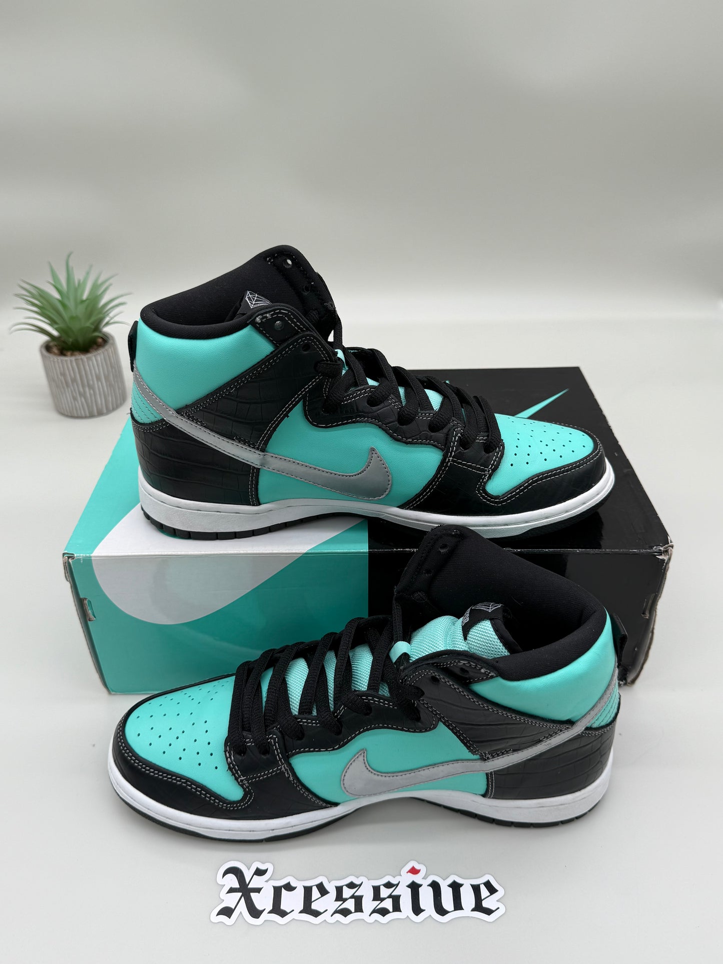 Nike SB Dunk High Diamond Supply Co.