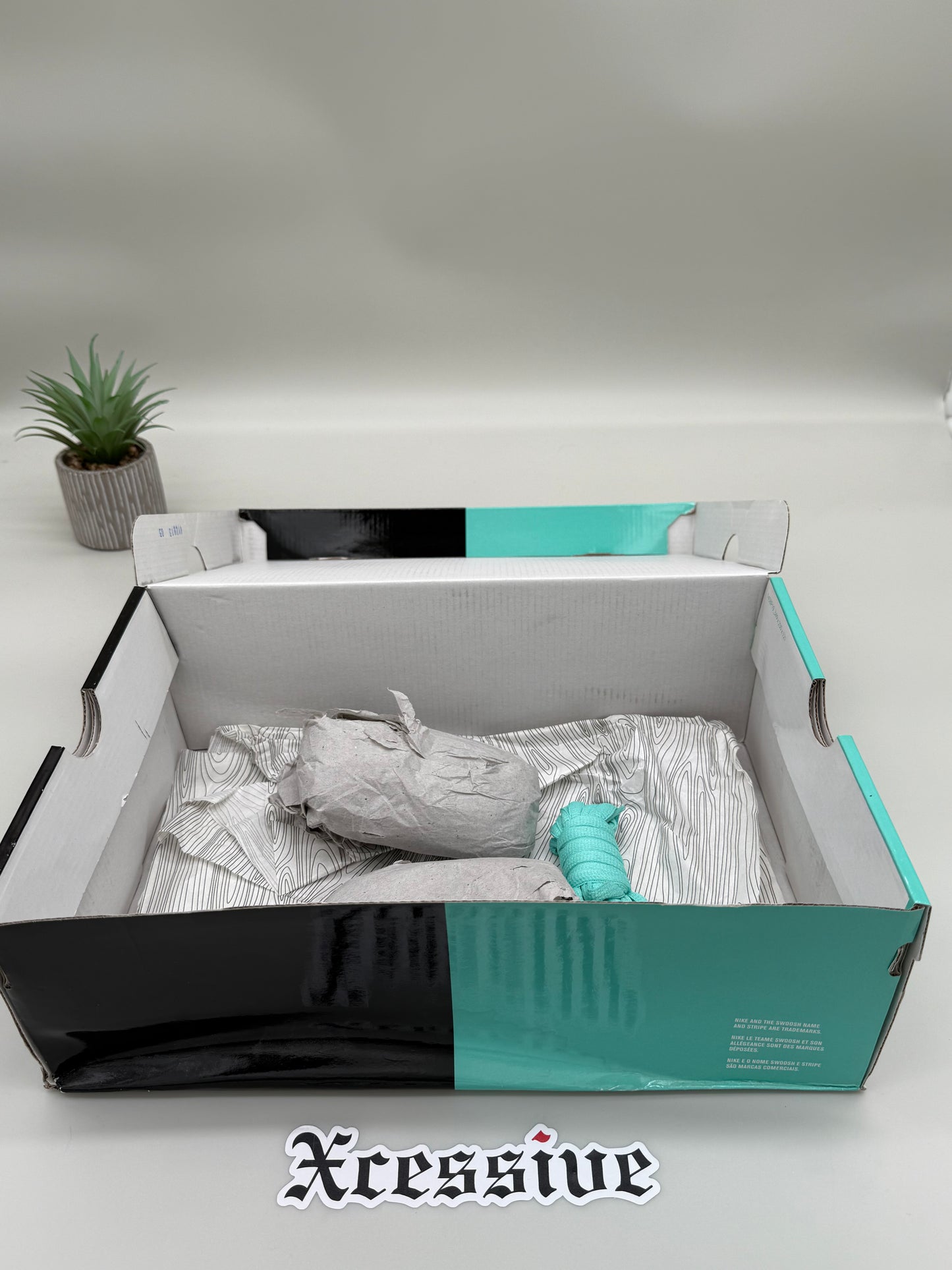 Nike SB Dunk High Diamond Supply Co.