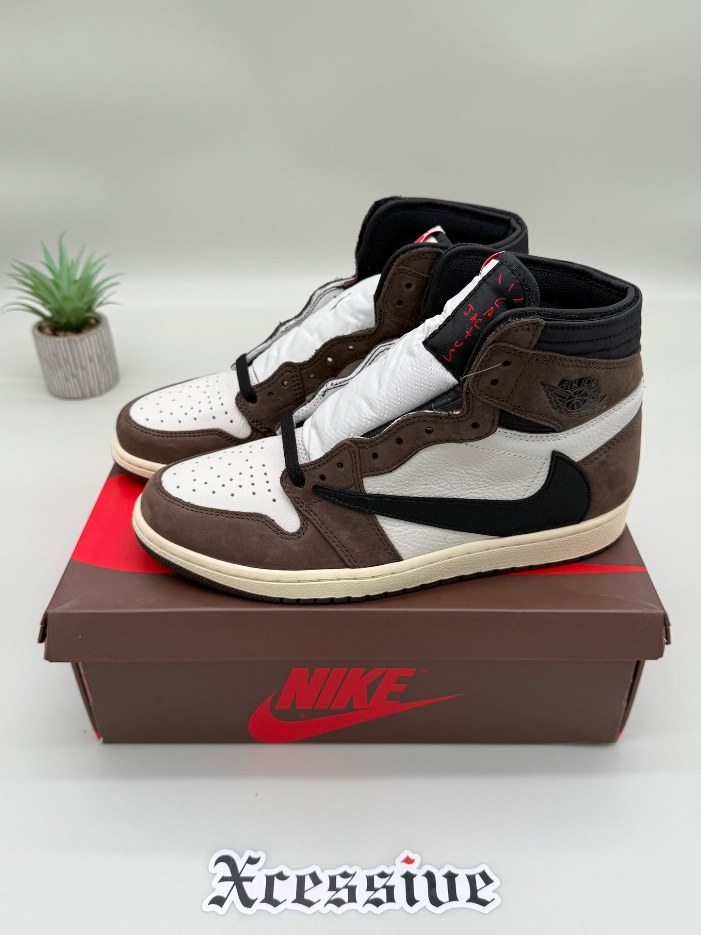 Jordan 1 Travis Scott Mocha