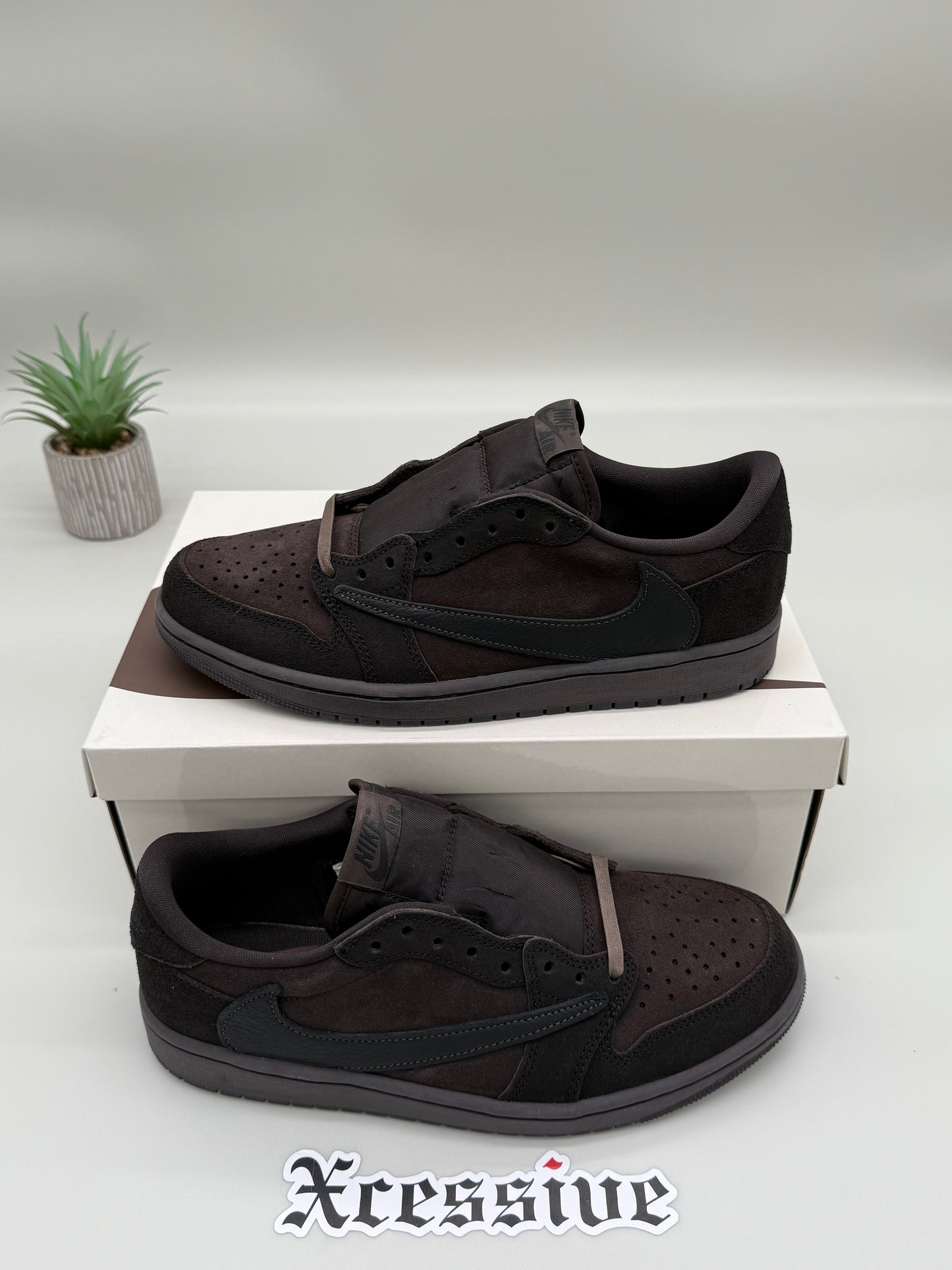 Jordan 1 Low Travis Scott Velvet