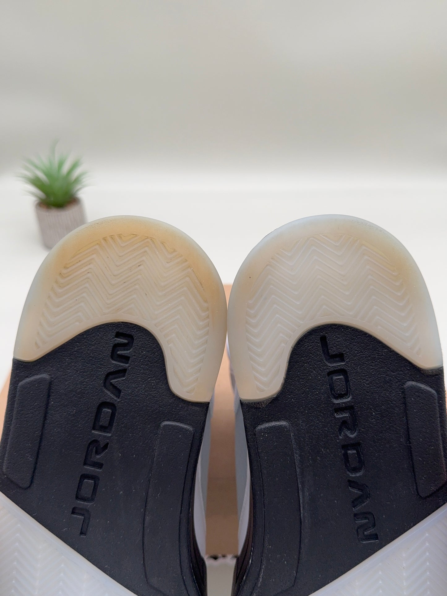 Jordan 5 Dark Concord