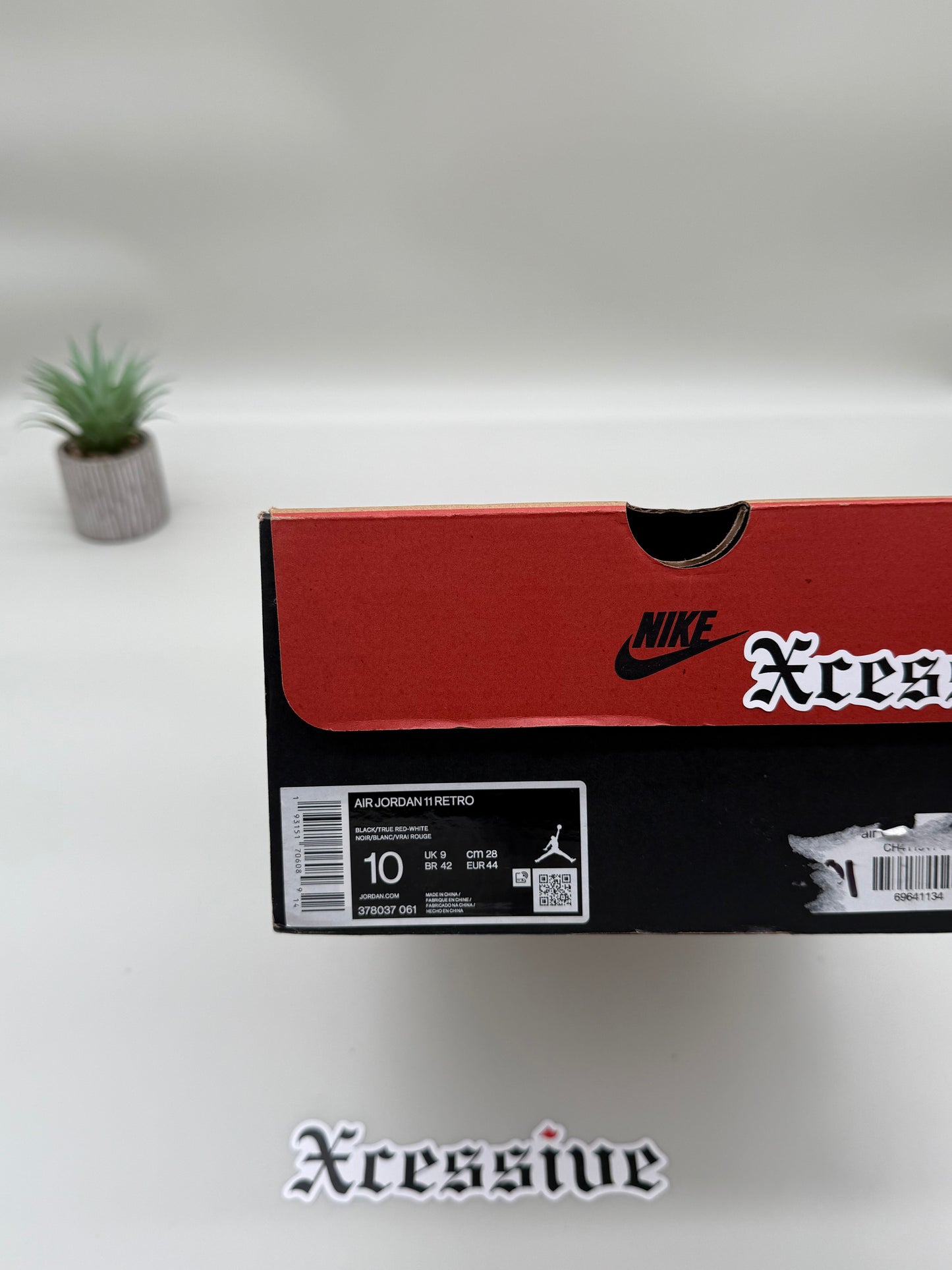 Jordan 11 Bred