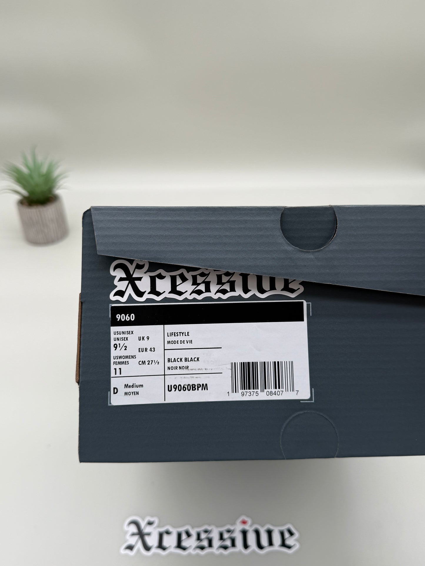 New Balance 9060 Triple Black