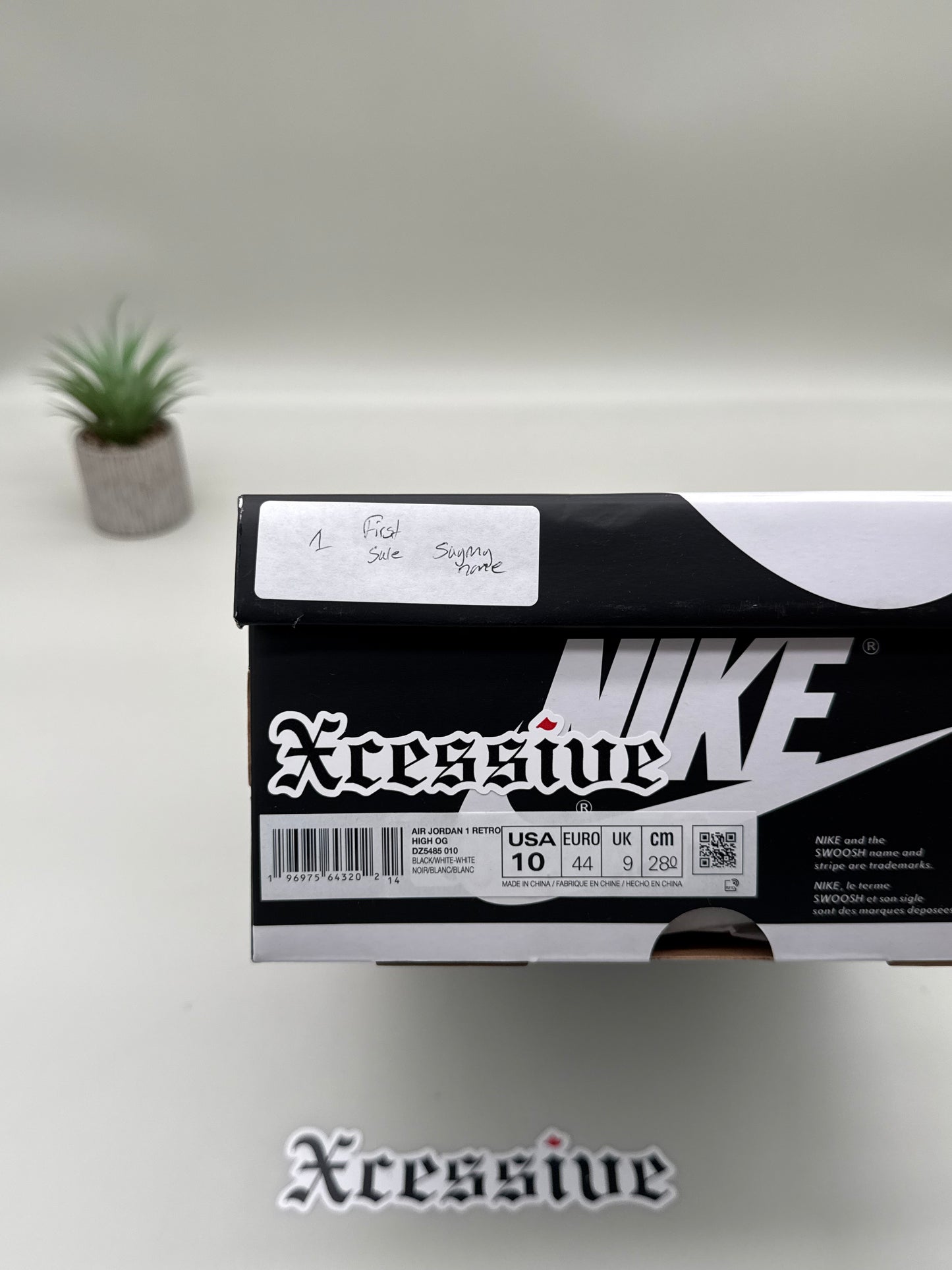 Jordan 1 Black White