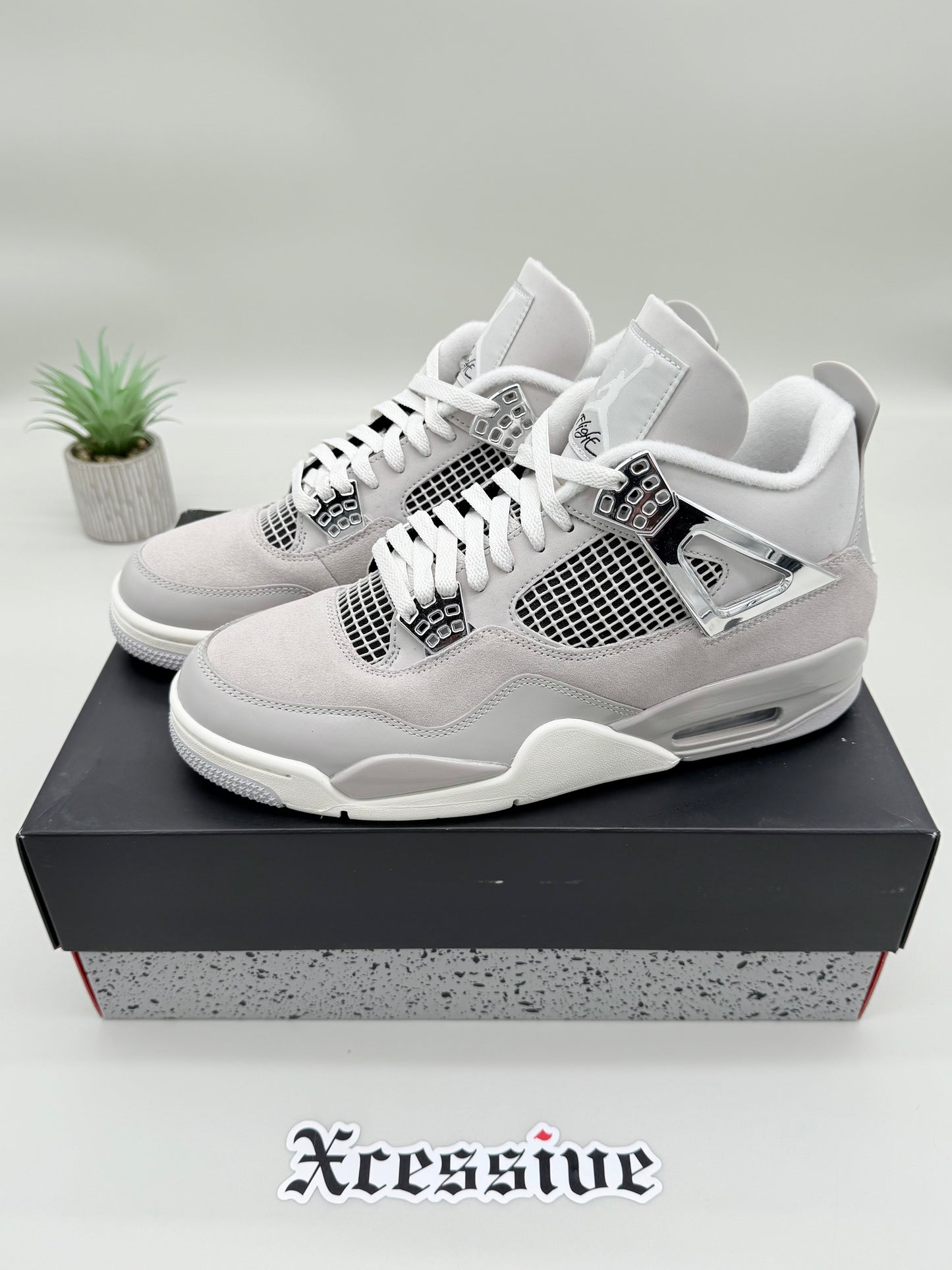 Jordan 4 Frozen Moments