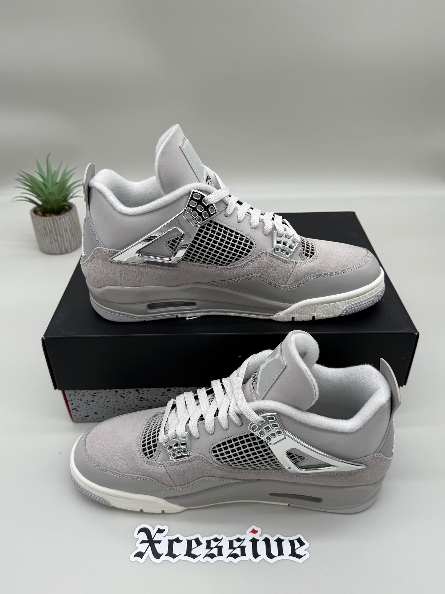 Jordan 4 Frozen Moments