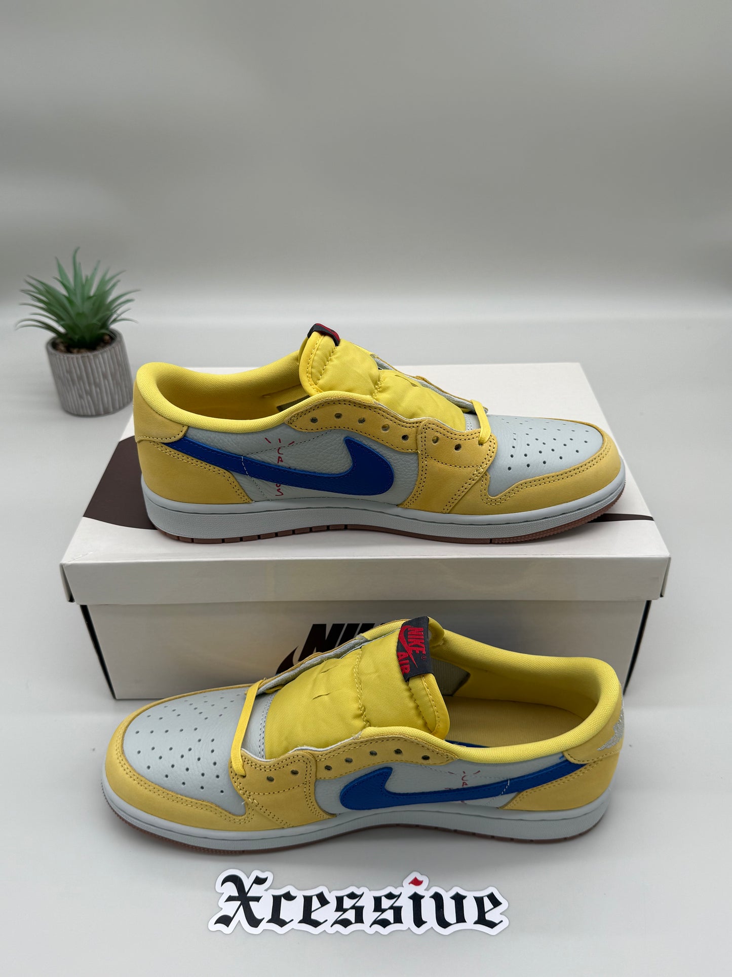 Jordan 1 Low Travis Scott Canary