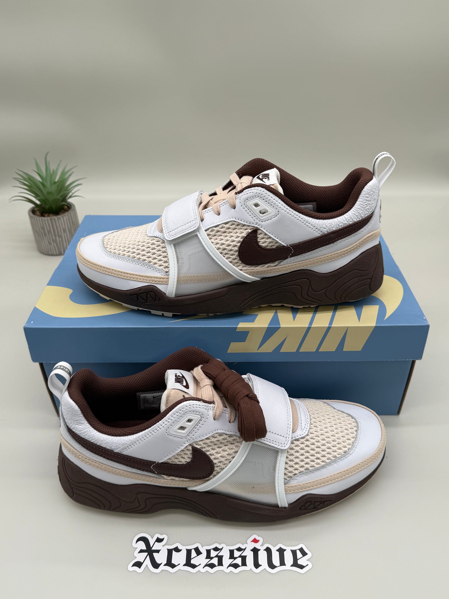 Nike Zoom Field Jaxx Travis Scott Light Chocolate