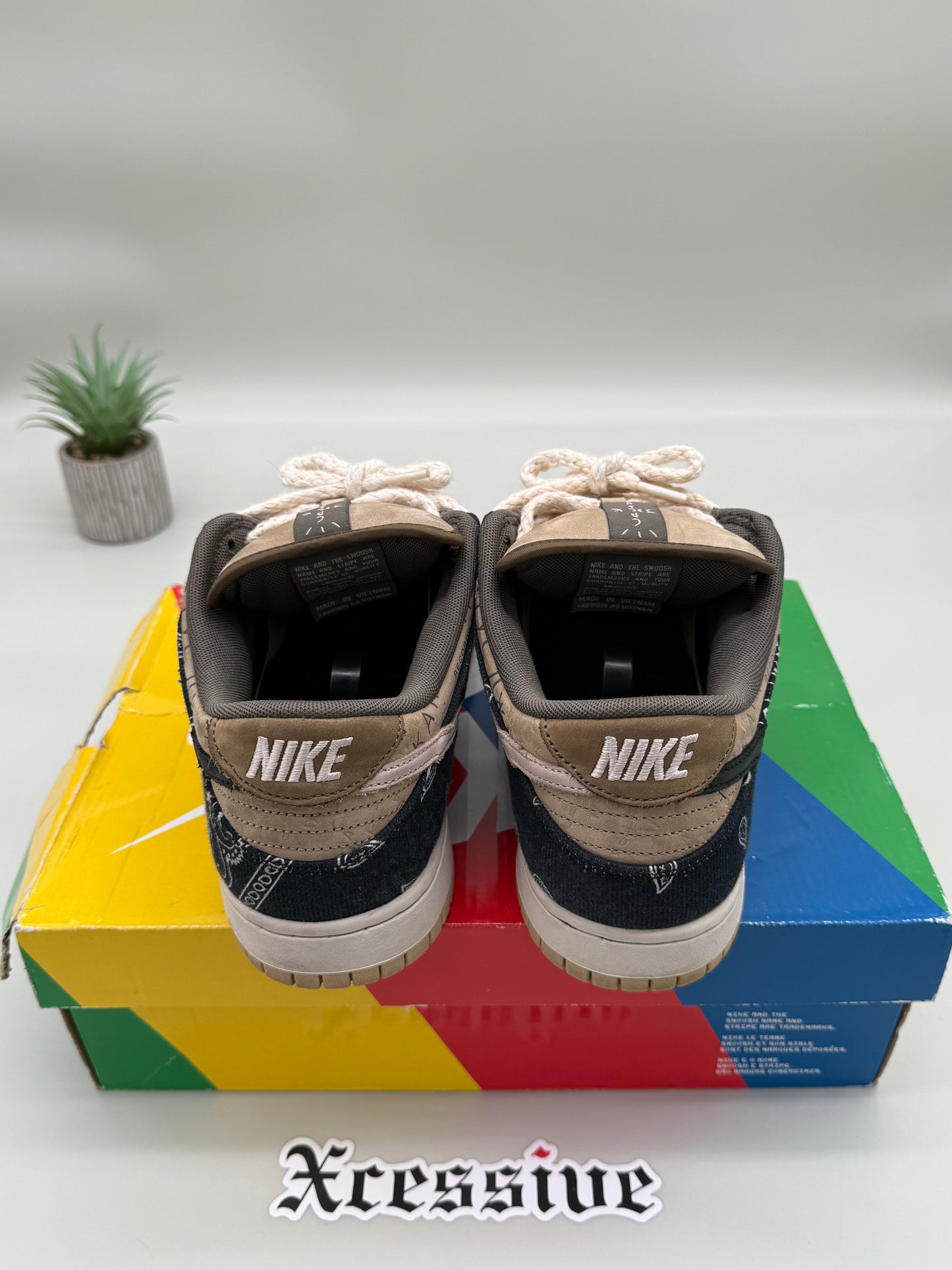 Nike SB Dunk Low Travis Scott