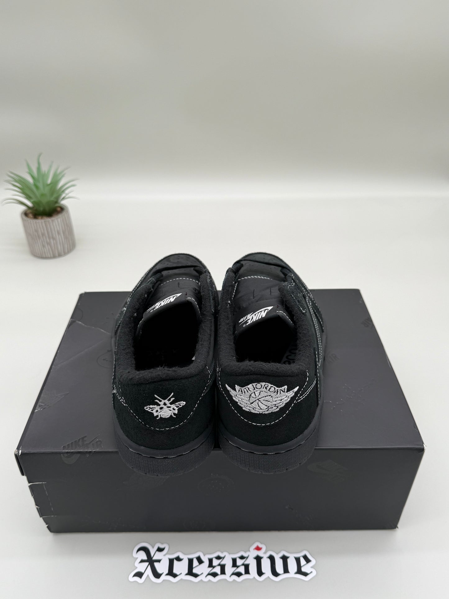 Jordan 1 Low Travis Scott Phantom