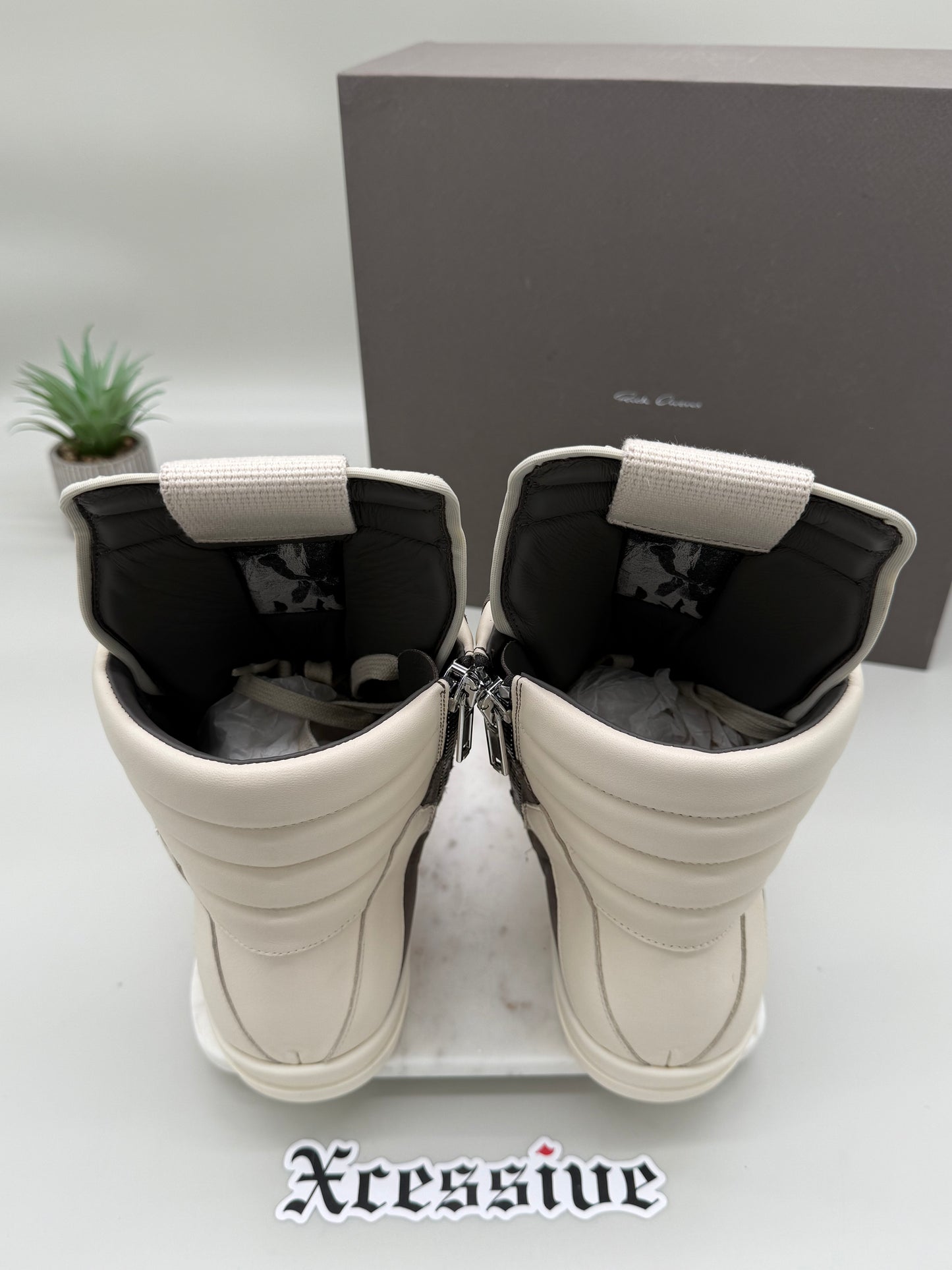 Rick Owens Geobasket Nubuck Dust/Milk