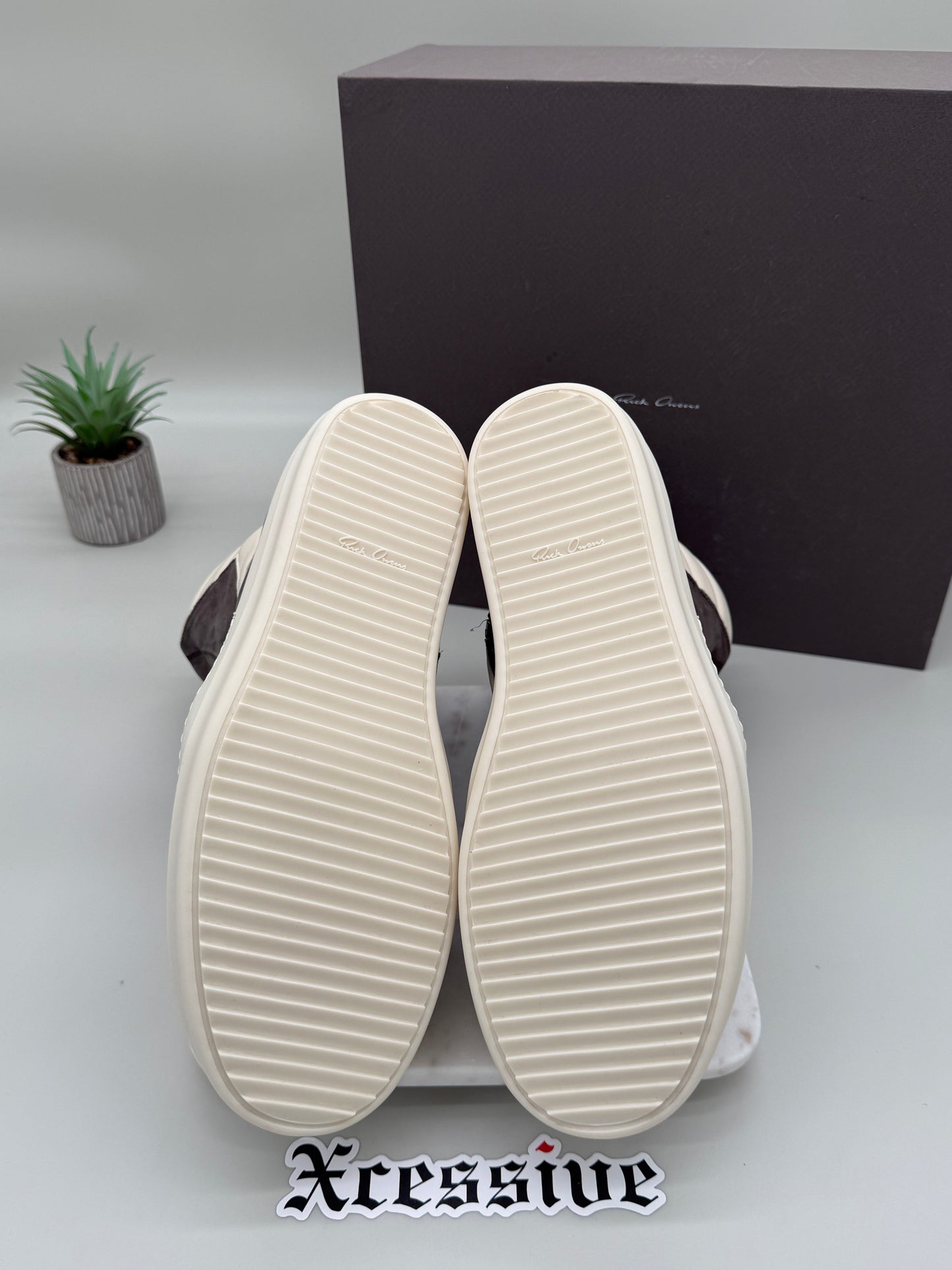 Rick Owens Geobasket Nubuck Dust/Milk
