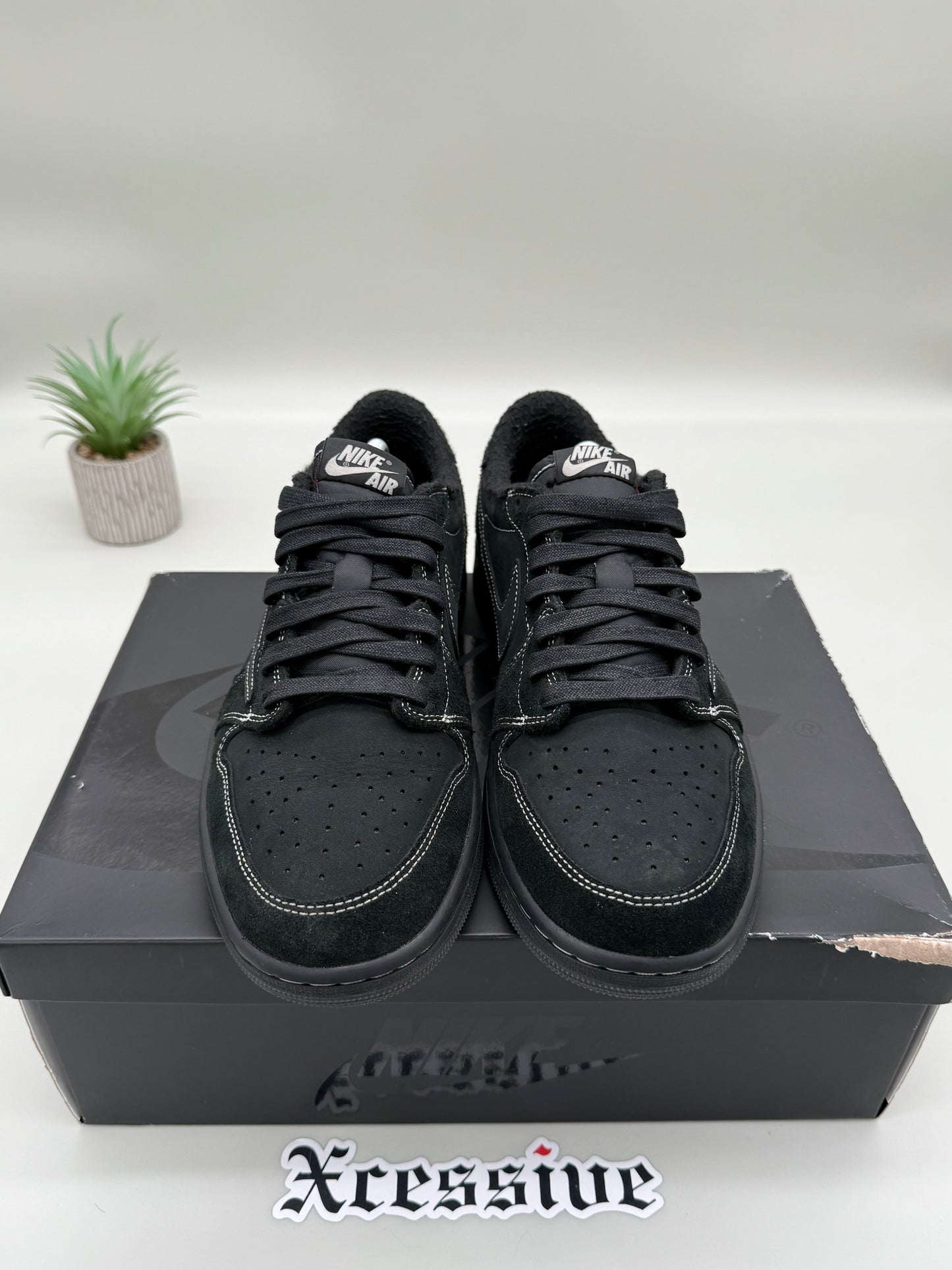 Jordan 1 Low Travis Scott Phantom