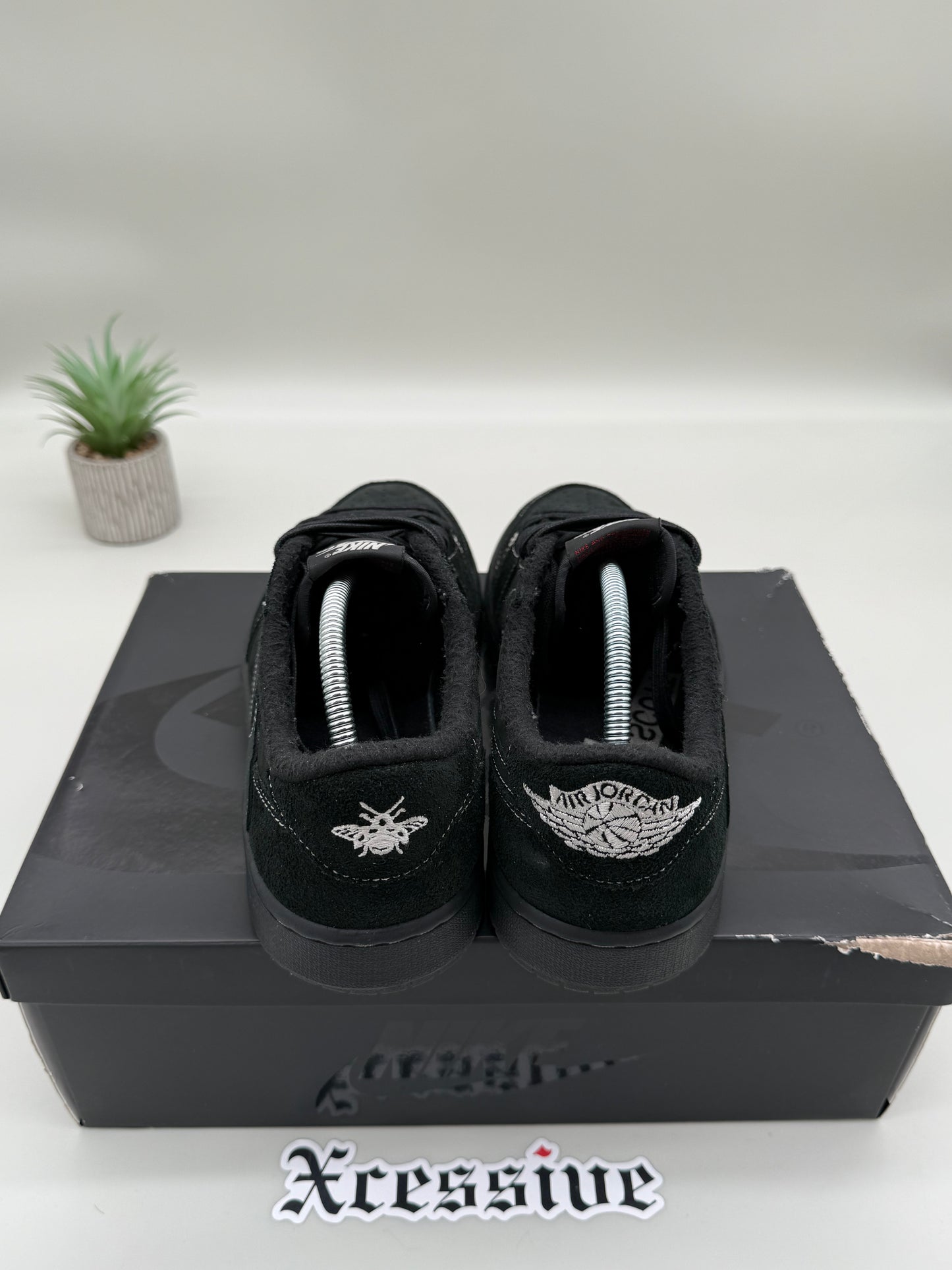 Jordan 1 Low Travis Scott Phantom