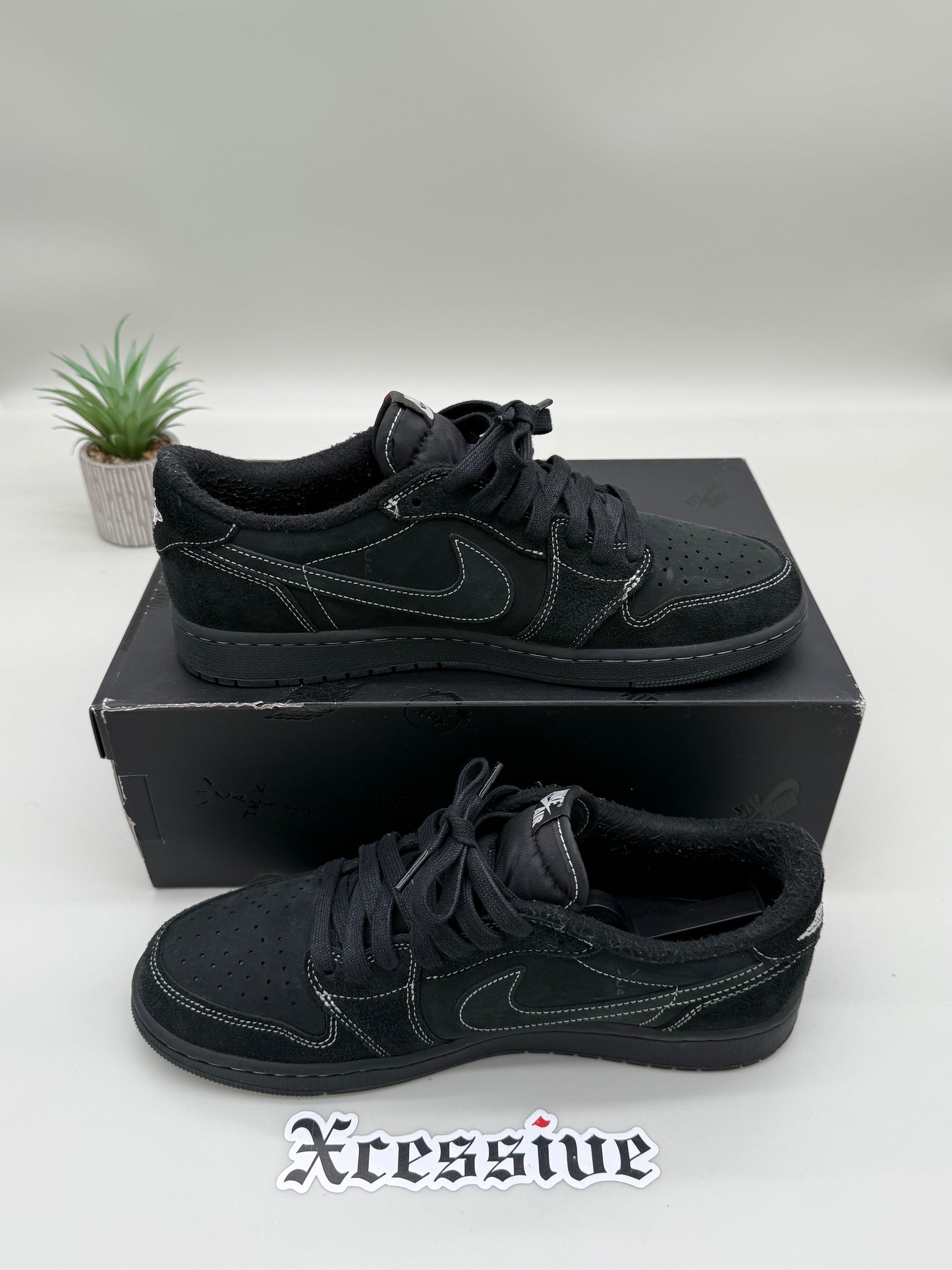 Jordan 1 Low Travis Scott Phantom