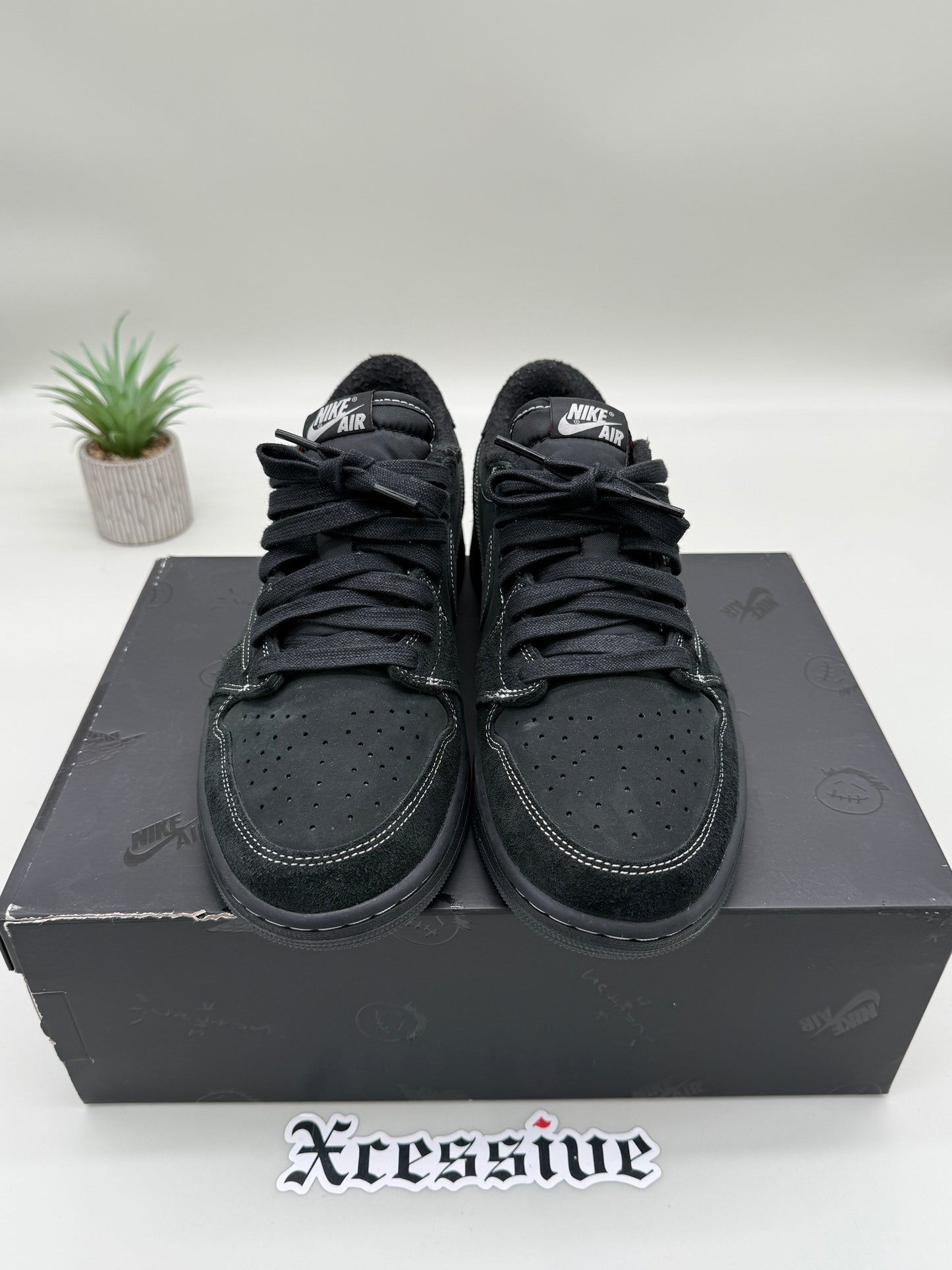 Jordan 1 Low Travis Scott Phantom