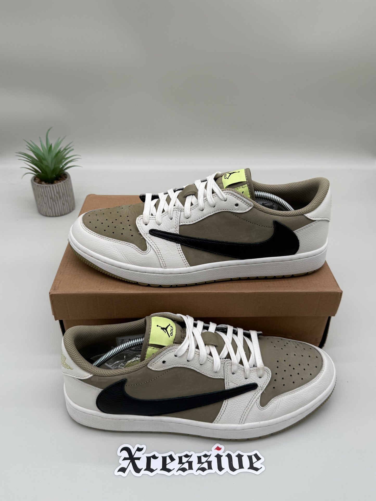 Jordan 1 Low Travis Scott Golf Neutral Olive
