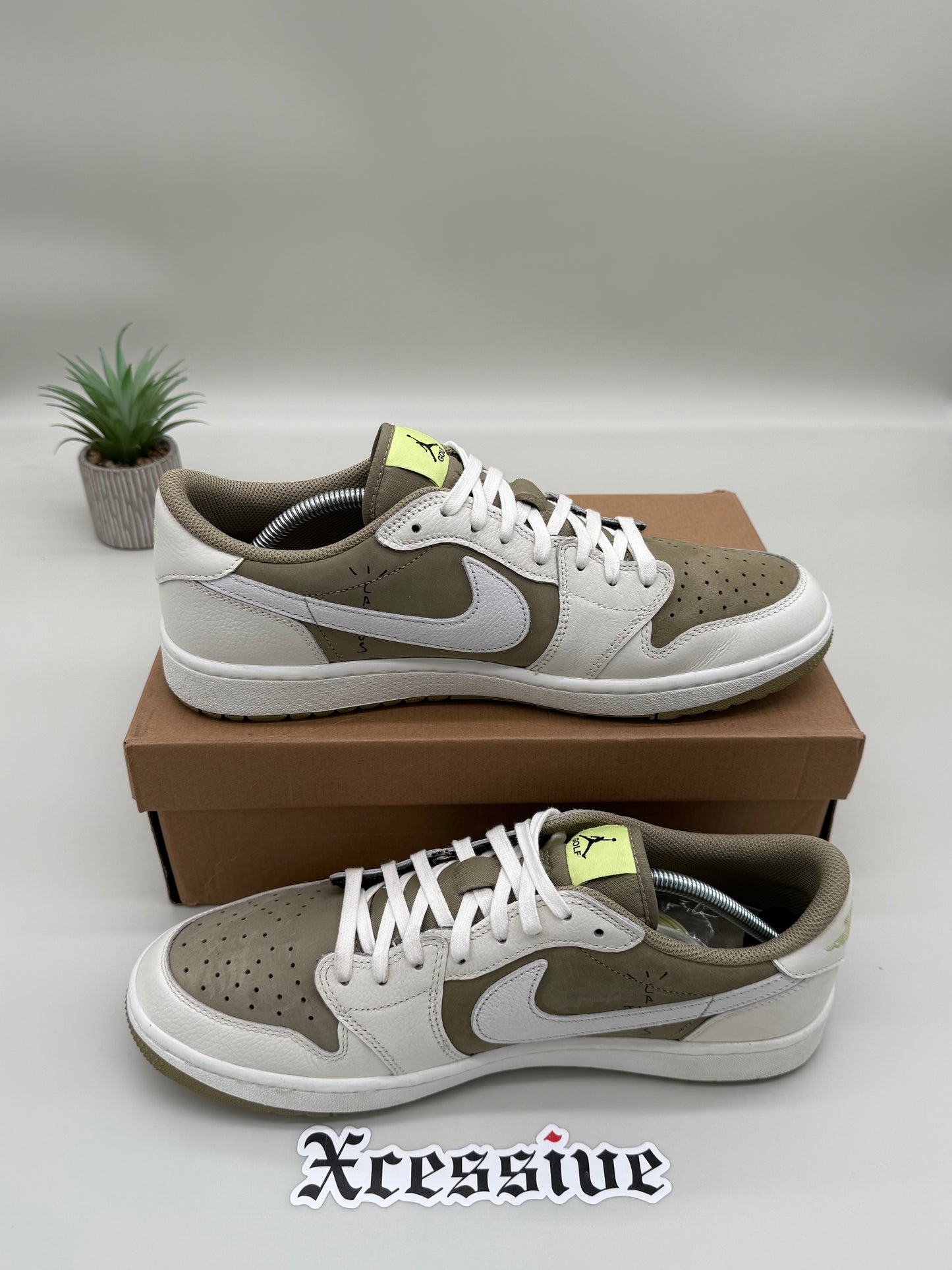 Jordan 1 Low Travis Scott Golf Neutral Olive