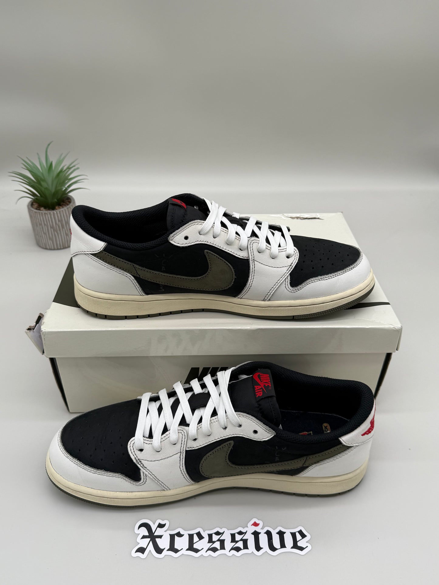 Jordan 1 Low Travis Scott Olive