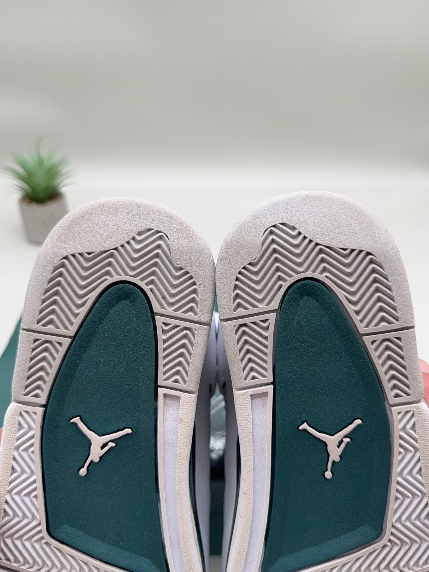 Jordan 4 Oxidized Green
