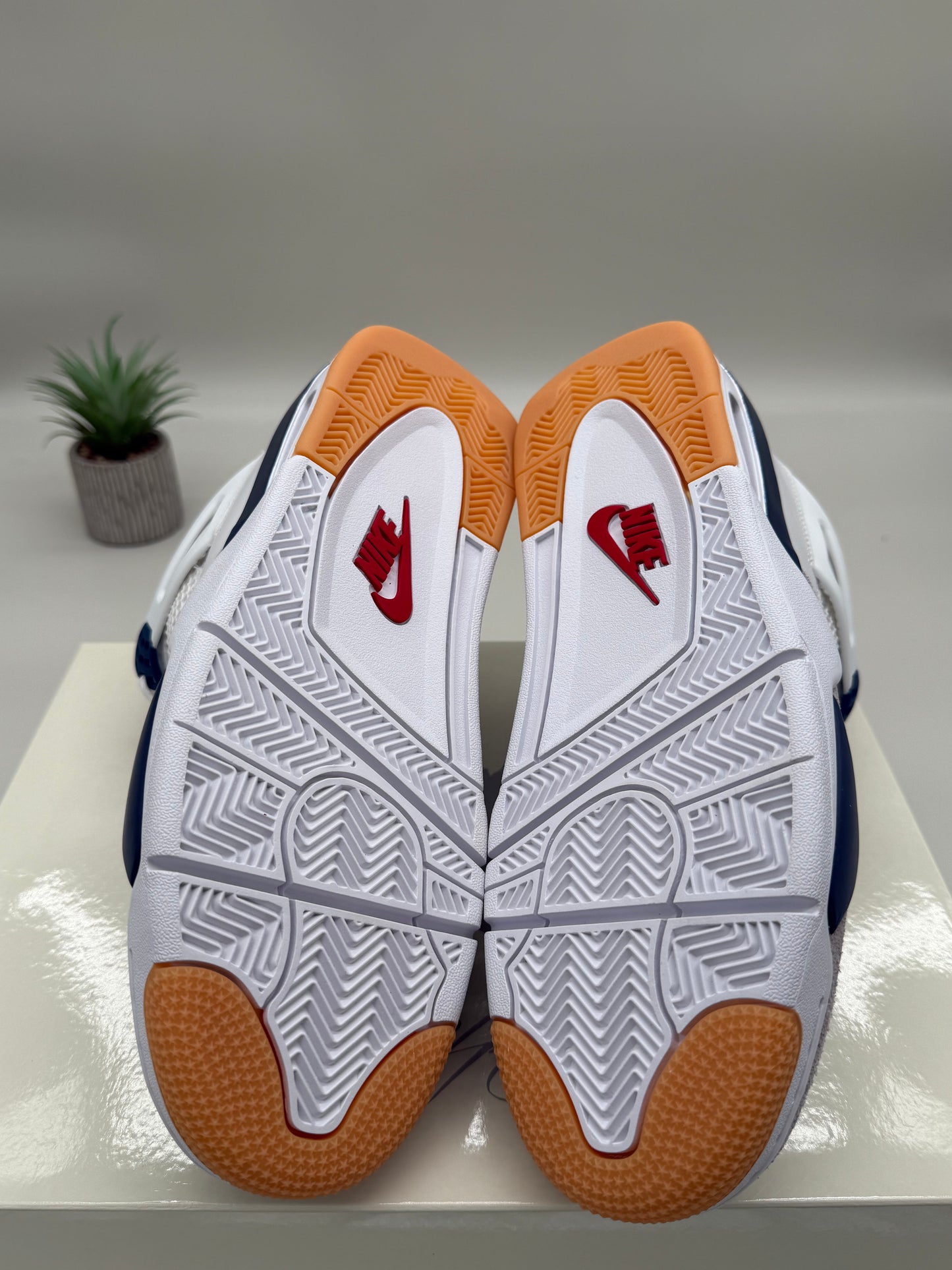 Jordan 4 SB Navy