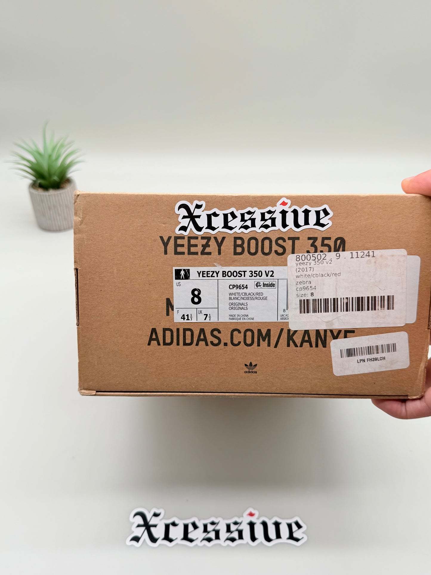 Adidas Yeezy Boost 350 V2 Zebra