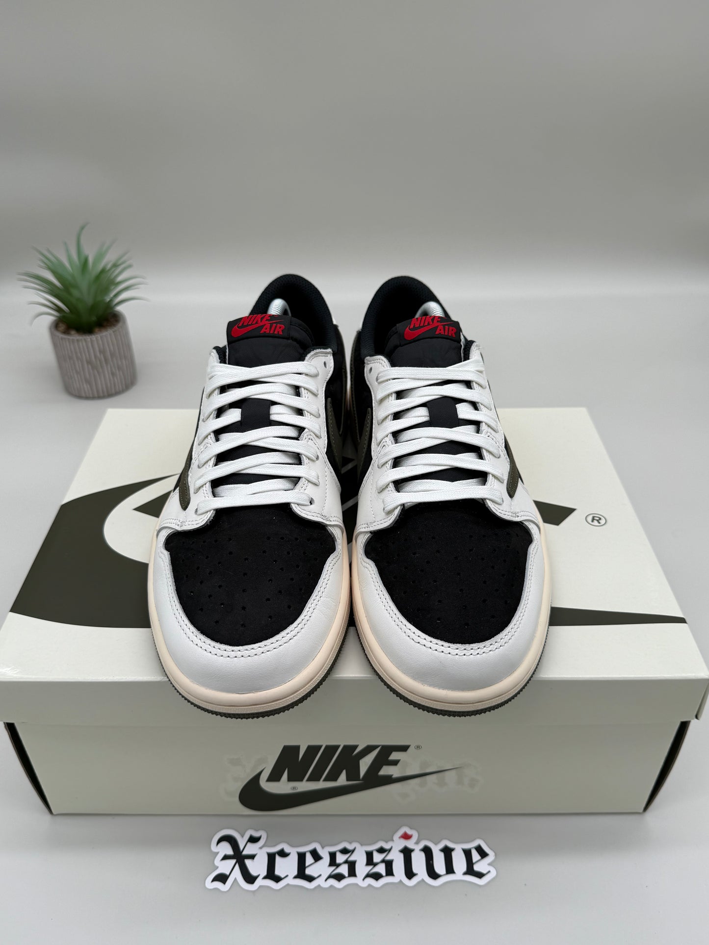 Jordan 1 Low Travis Scott Olive