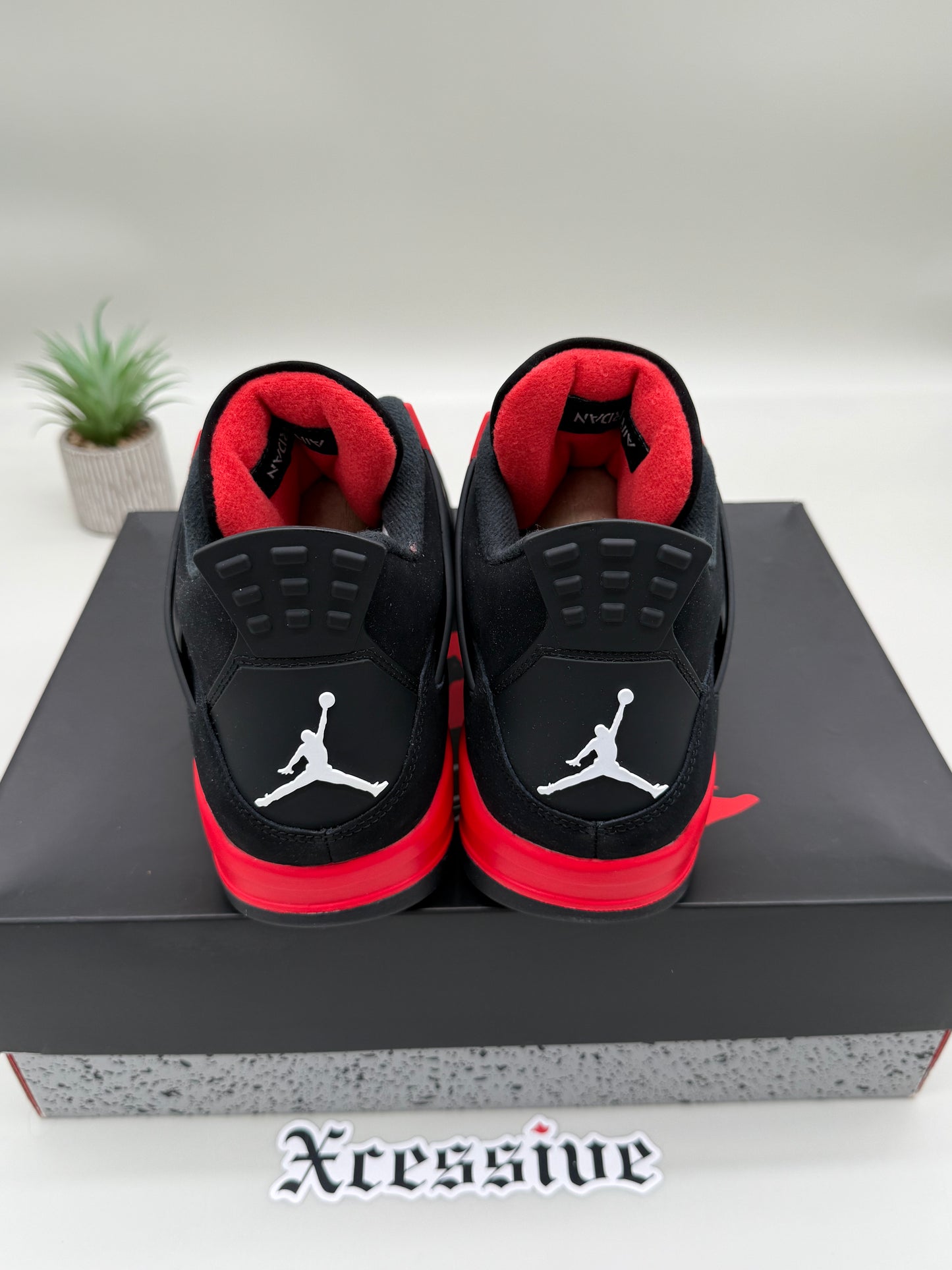 Jordan 4 Red Thunder