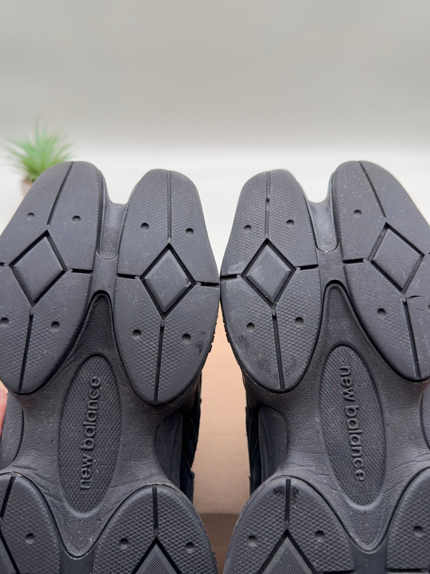 New Balance 9060 Triple Black
