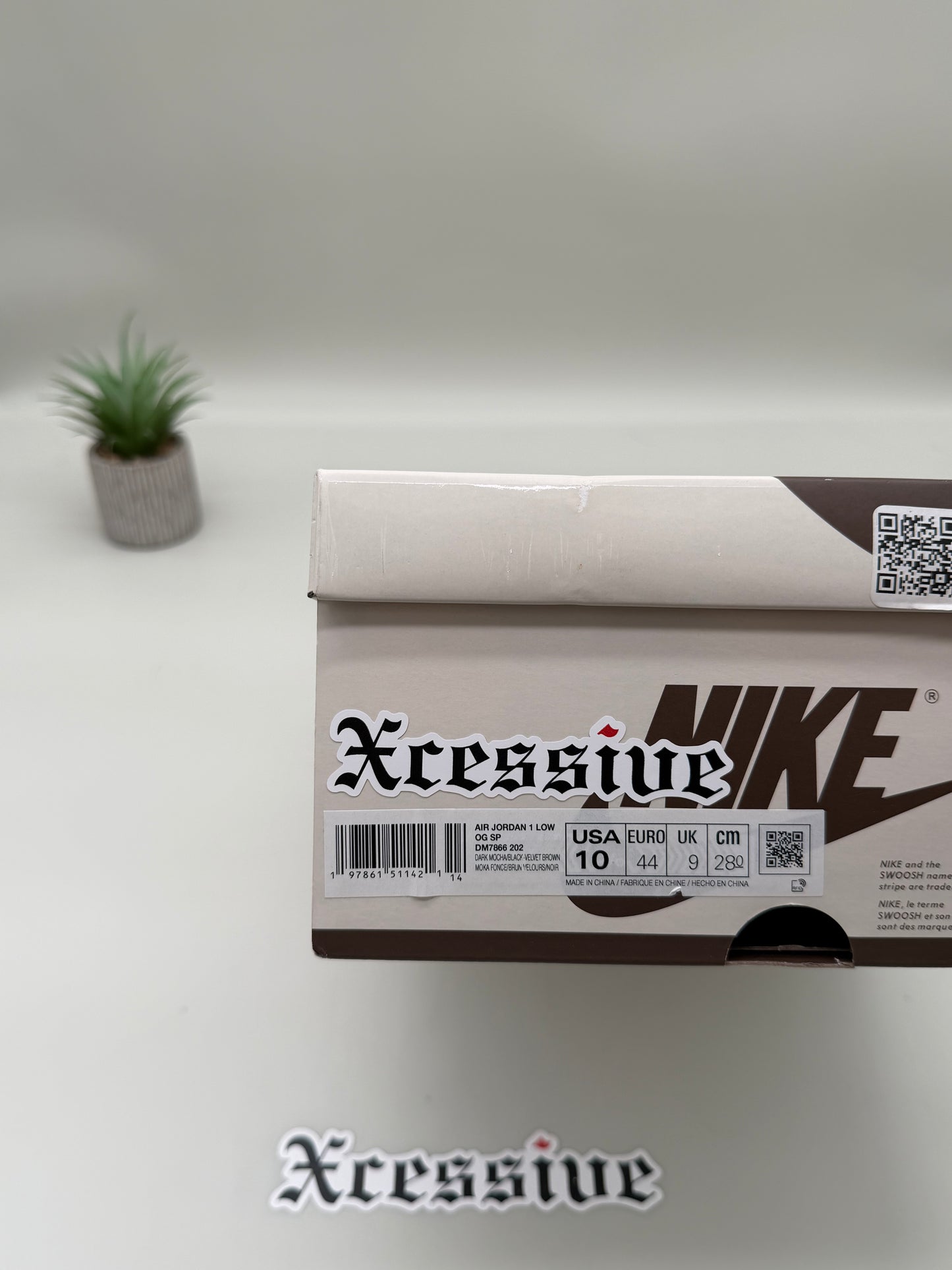 Jordan 1 Low Travis Scott Velvet