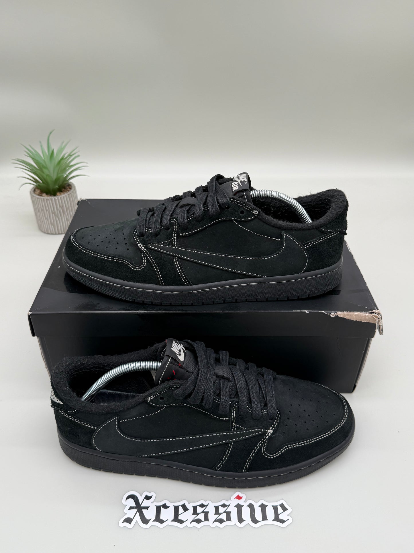Jordan 1 Low Travis Scott Phantom