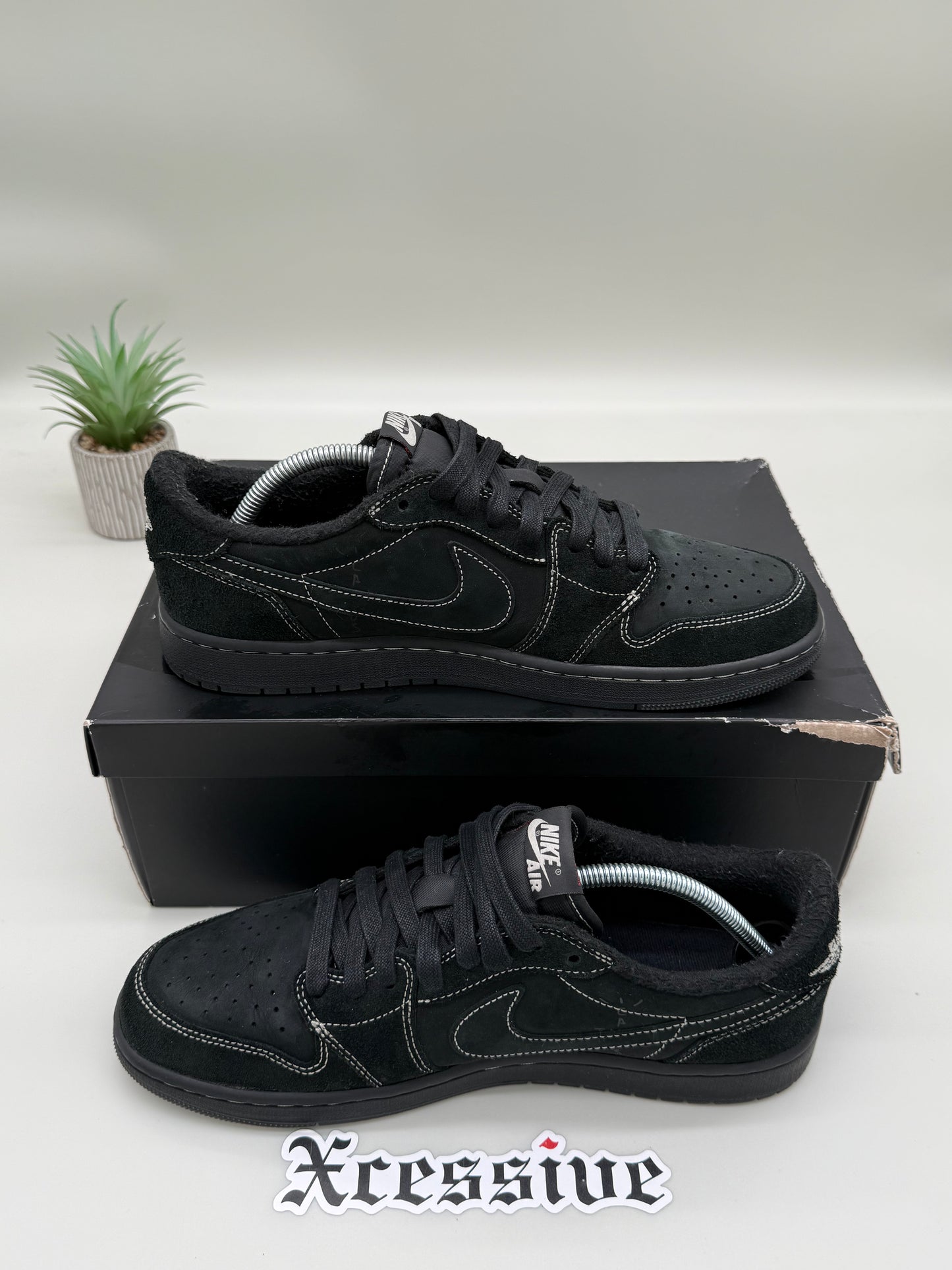 Jordan 1 Low Travis Scott Phantom