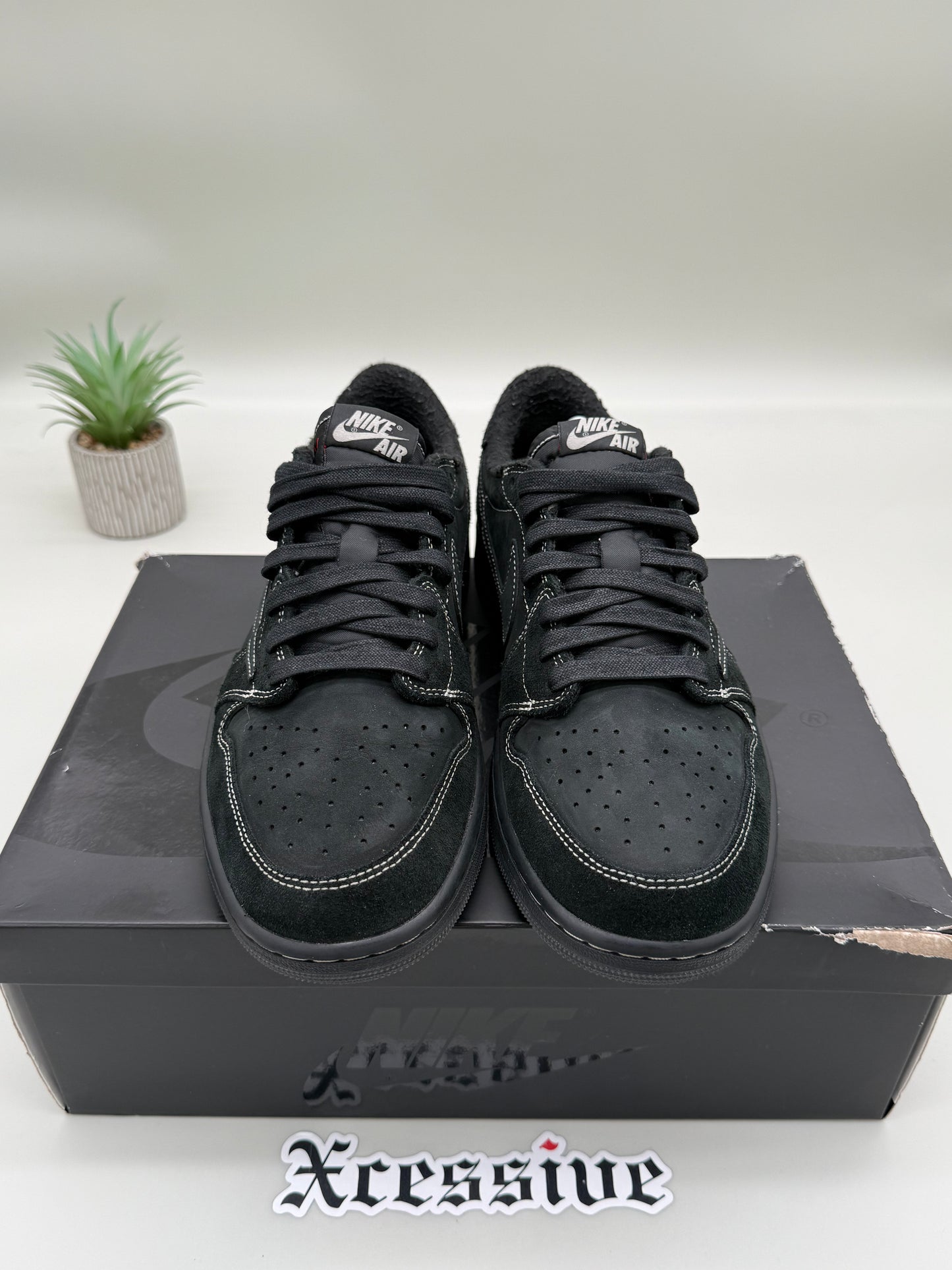 Jordan 1 Low Travis Scott Phantom