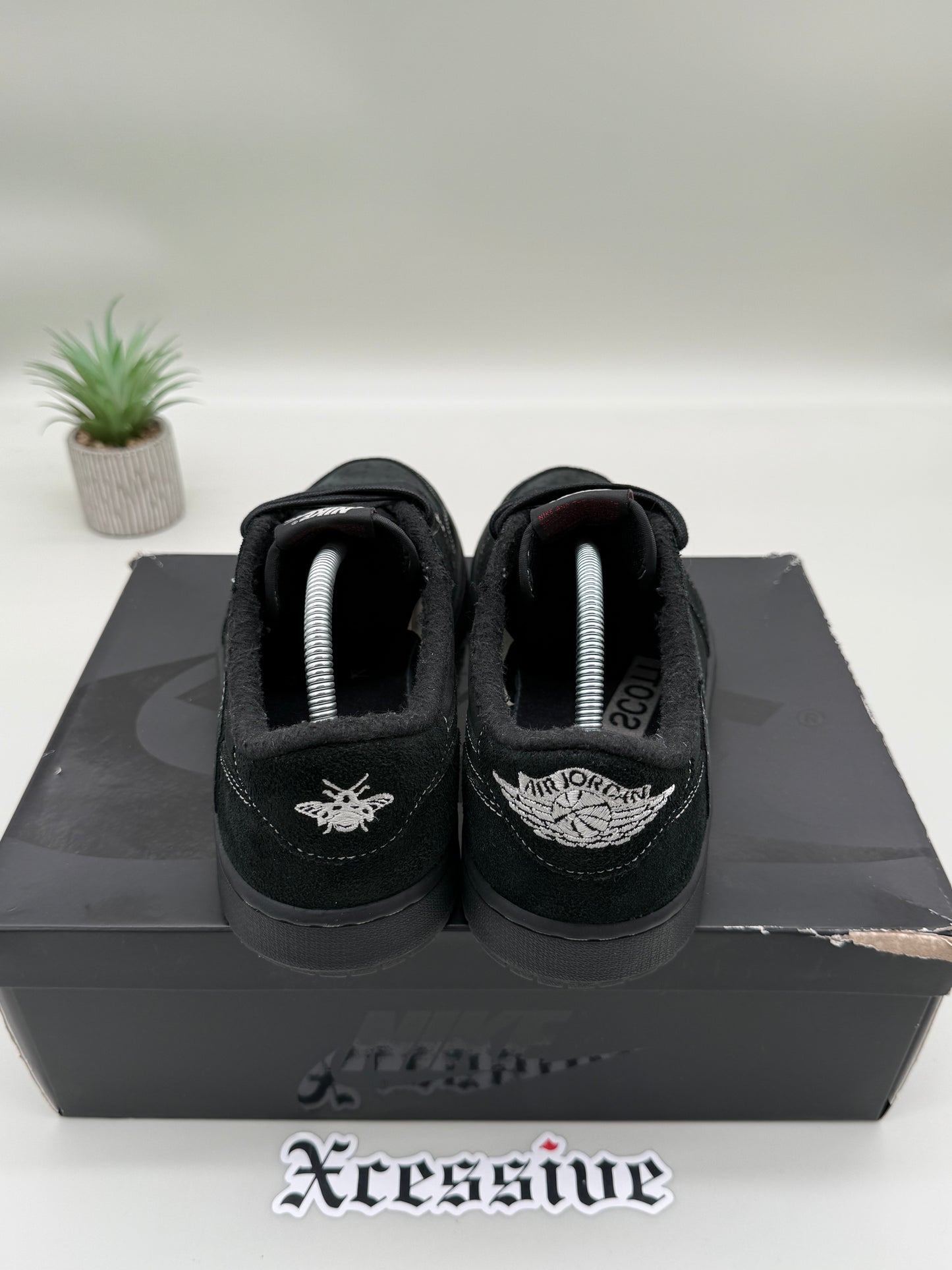 Jordan 1 Low Travis Scott Phantom