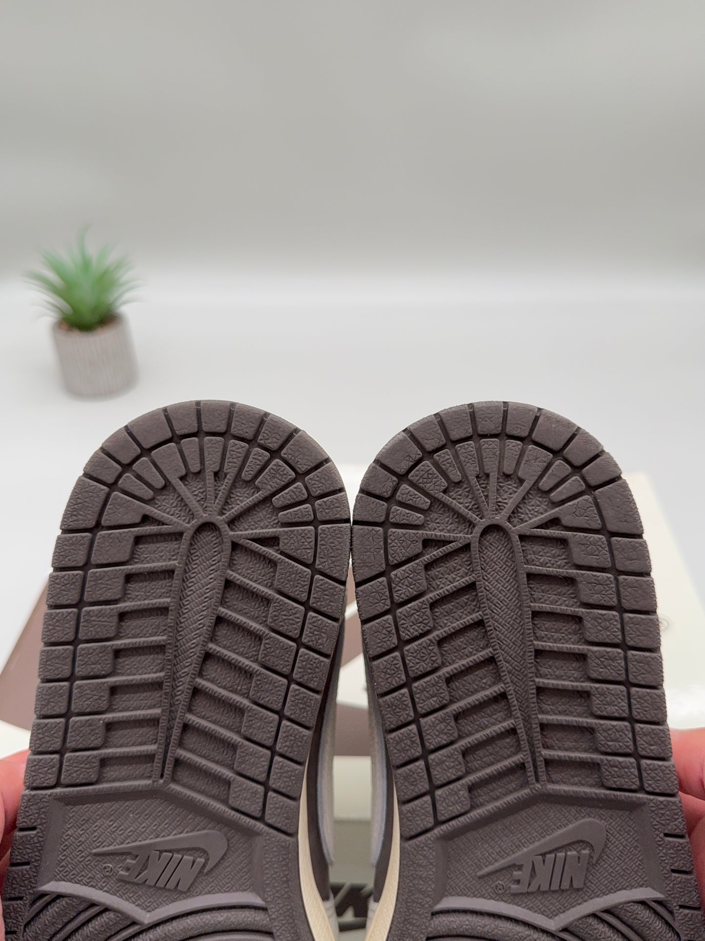 Jordan 1 Low Travis Scott Reverse Mocha