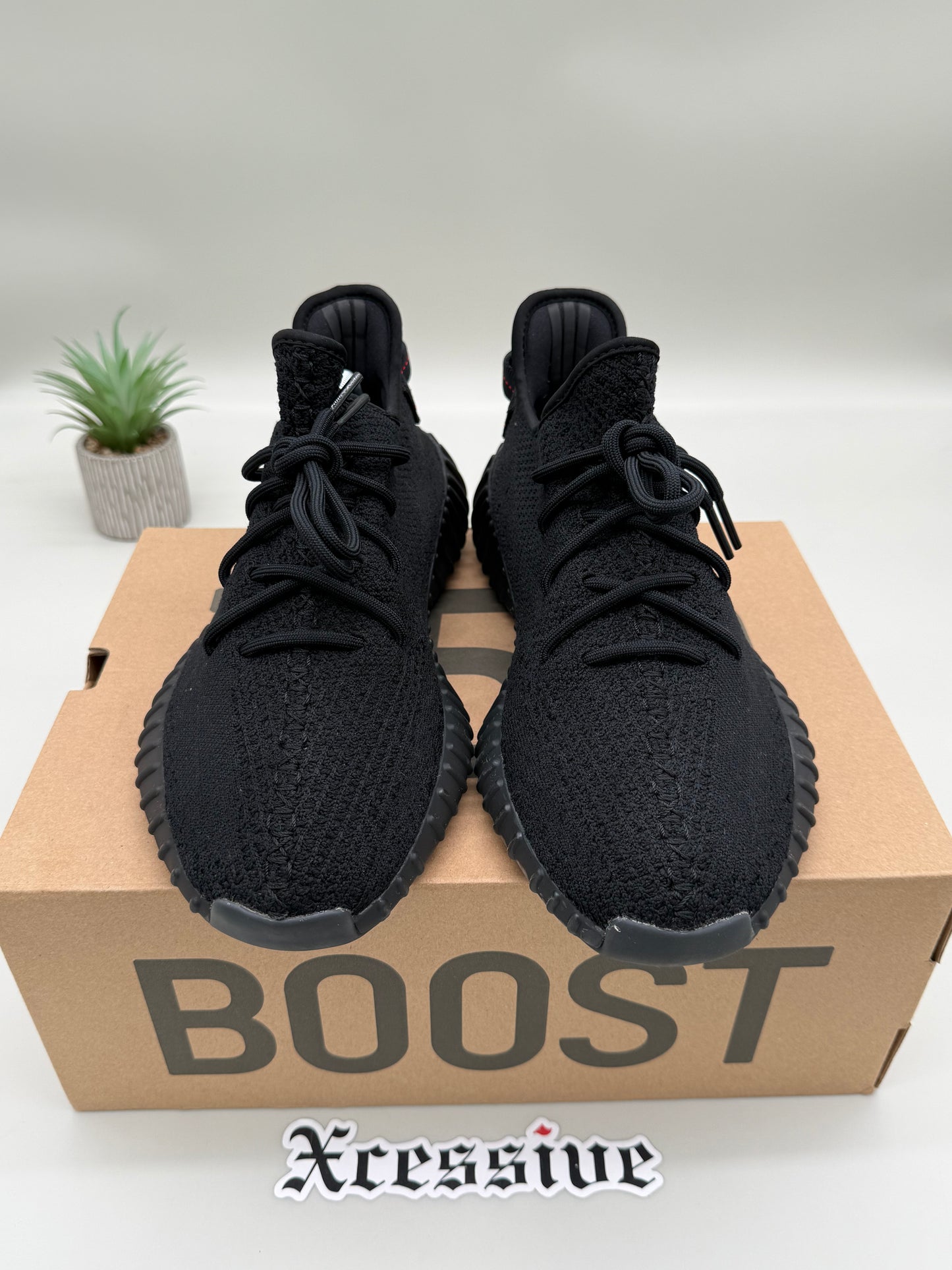 adidas Yeezy 350 Boost V2 Bred