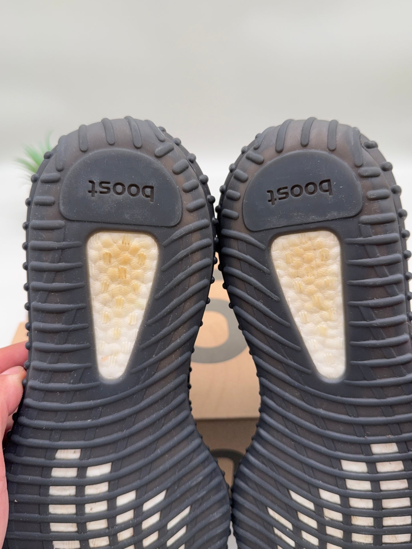 adidas Yeezy 350 Boost V2 Bred