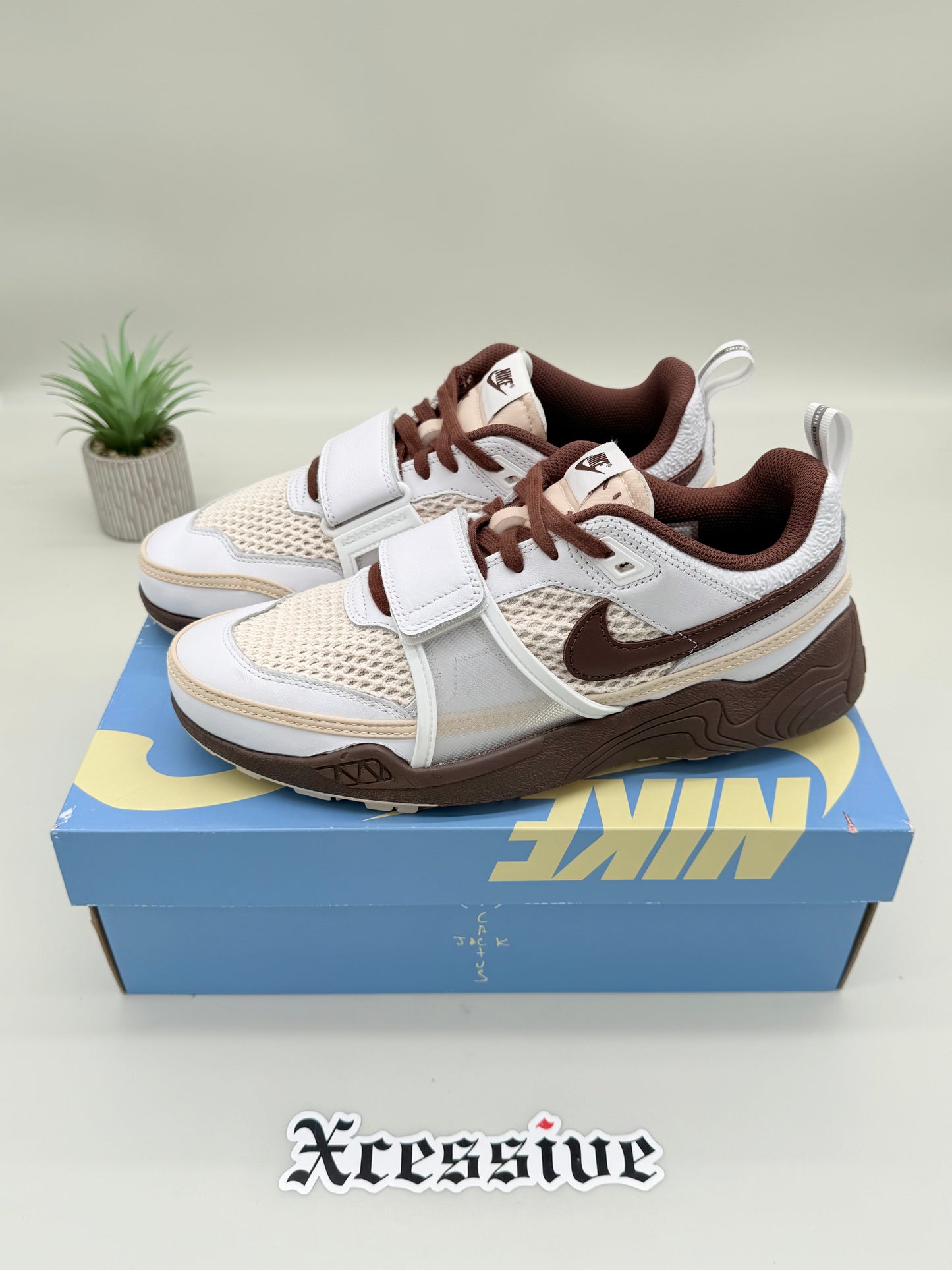 Nike Zoom Field Jaxx Travis Scott Light Chocolate
